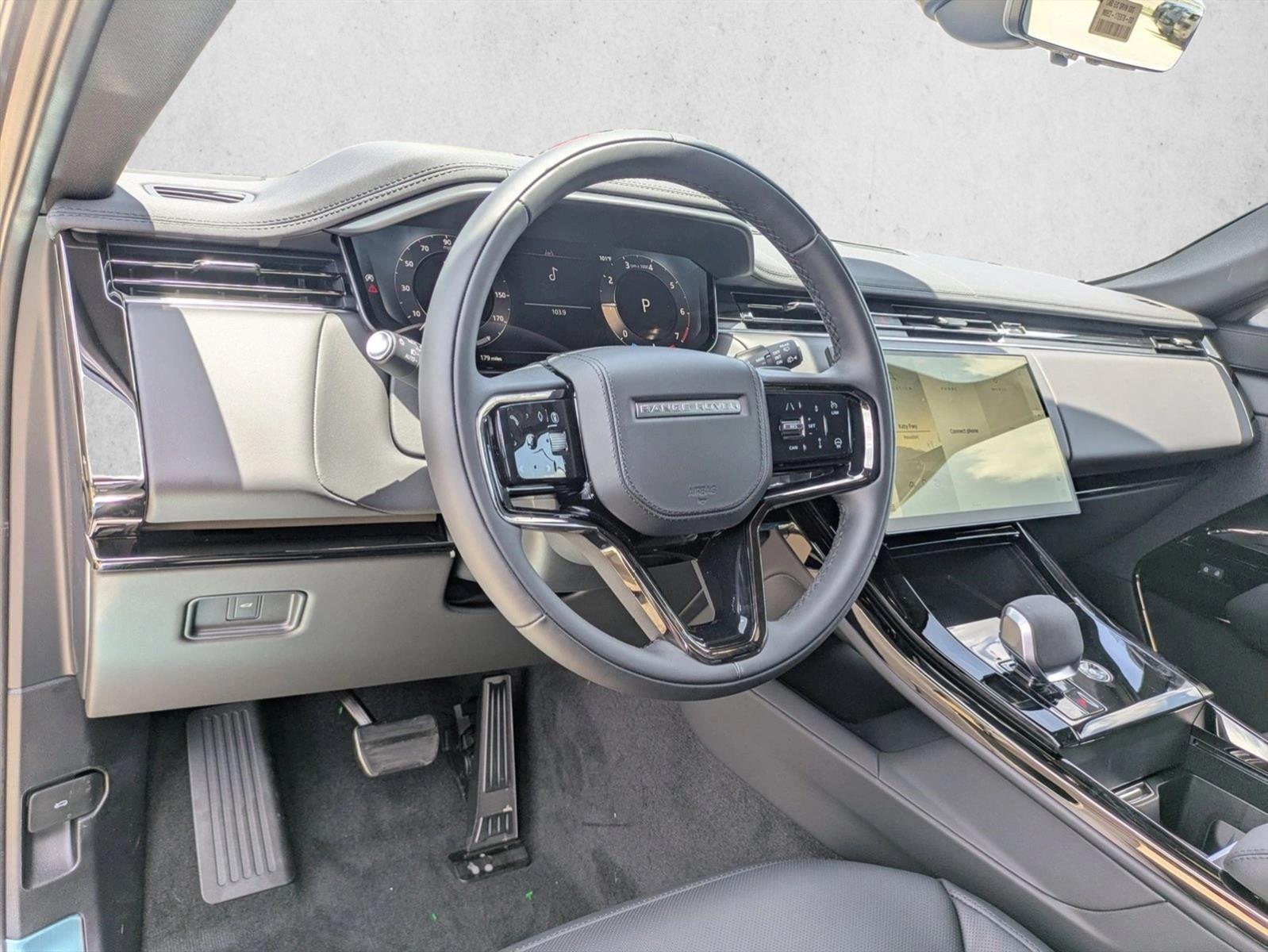 2025 Land Rover Range Rover Sport P400 Dynamic SE photo 3