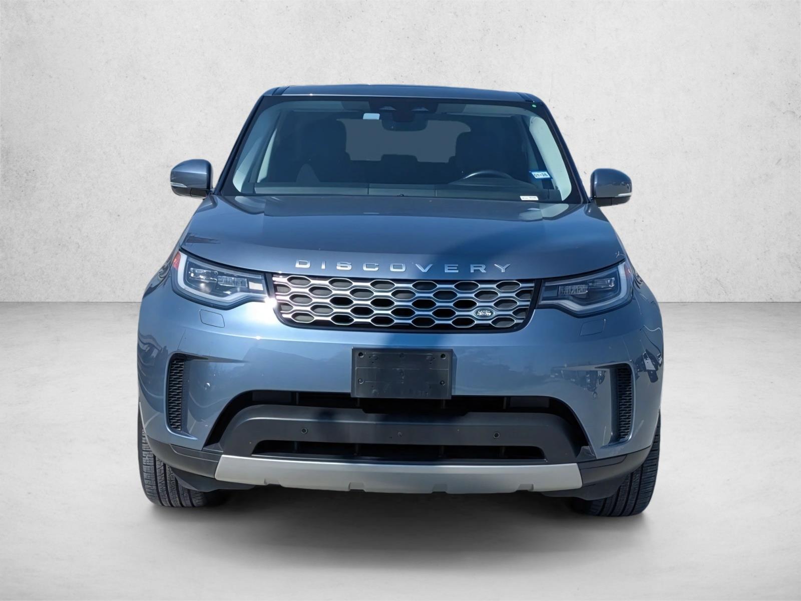 2023 Land Rover Discovery P300 S photo 2