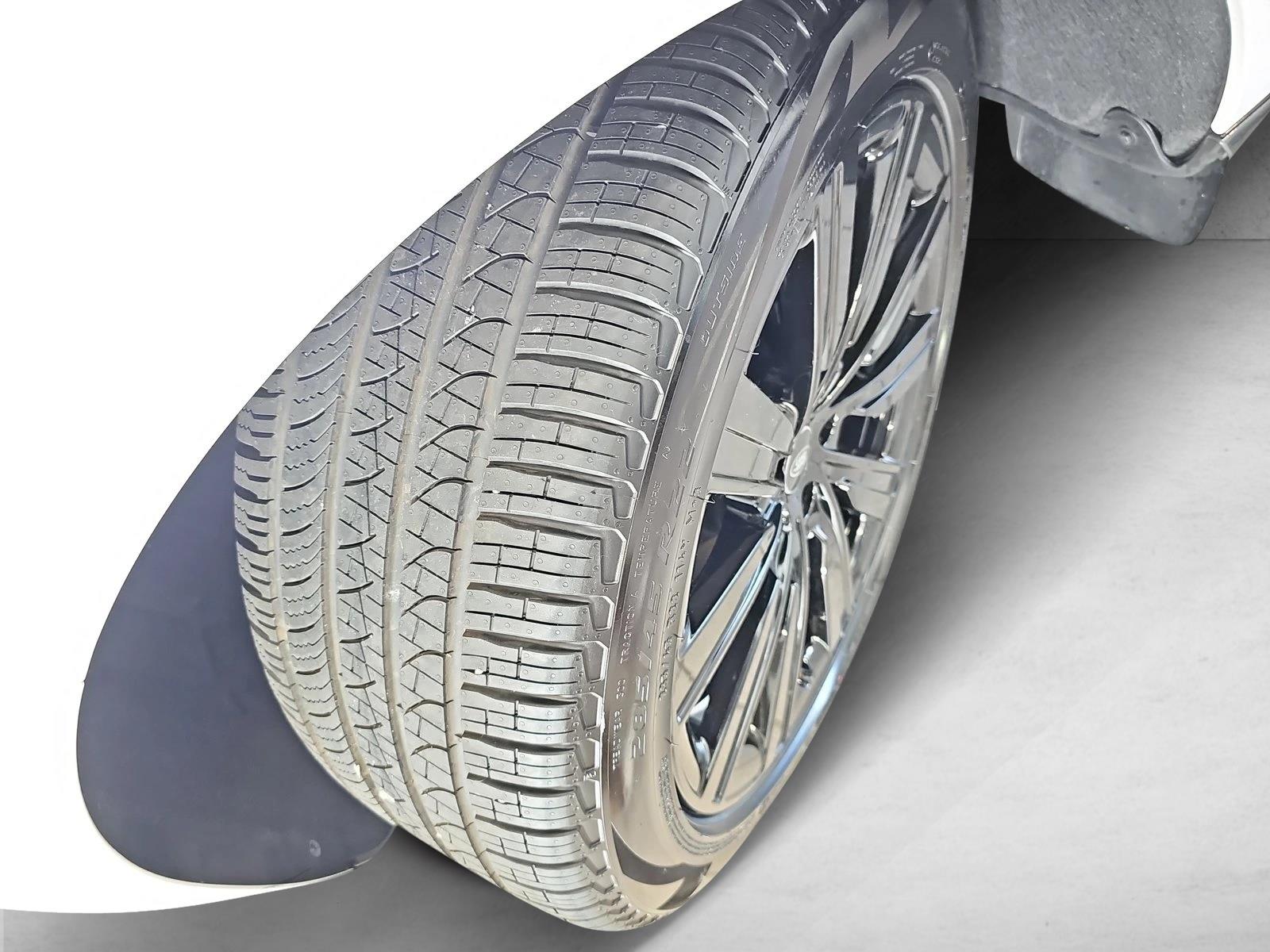 2025 Land Rover Range Rover SE - Photo 29