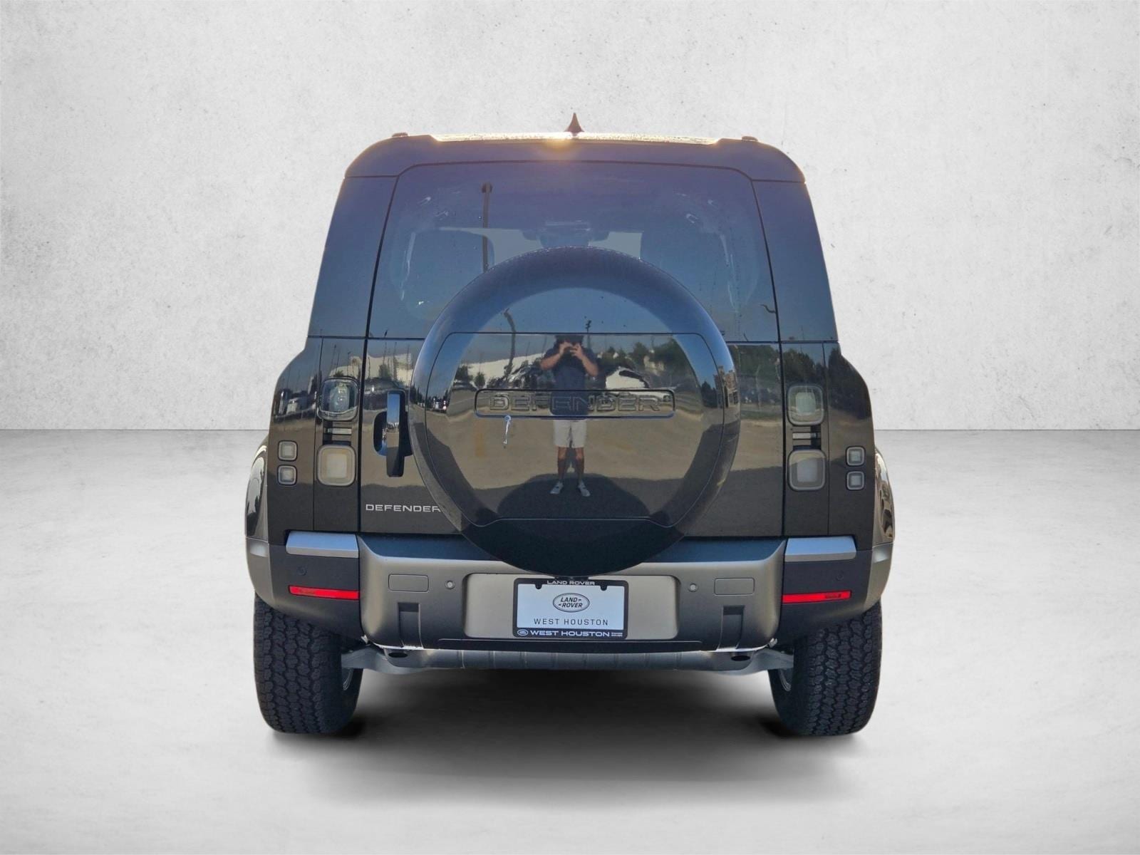 2026 Land Rover Defender S - Photo 8