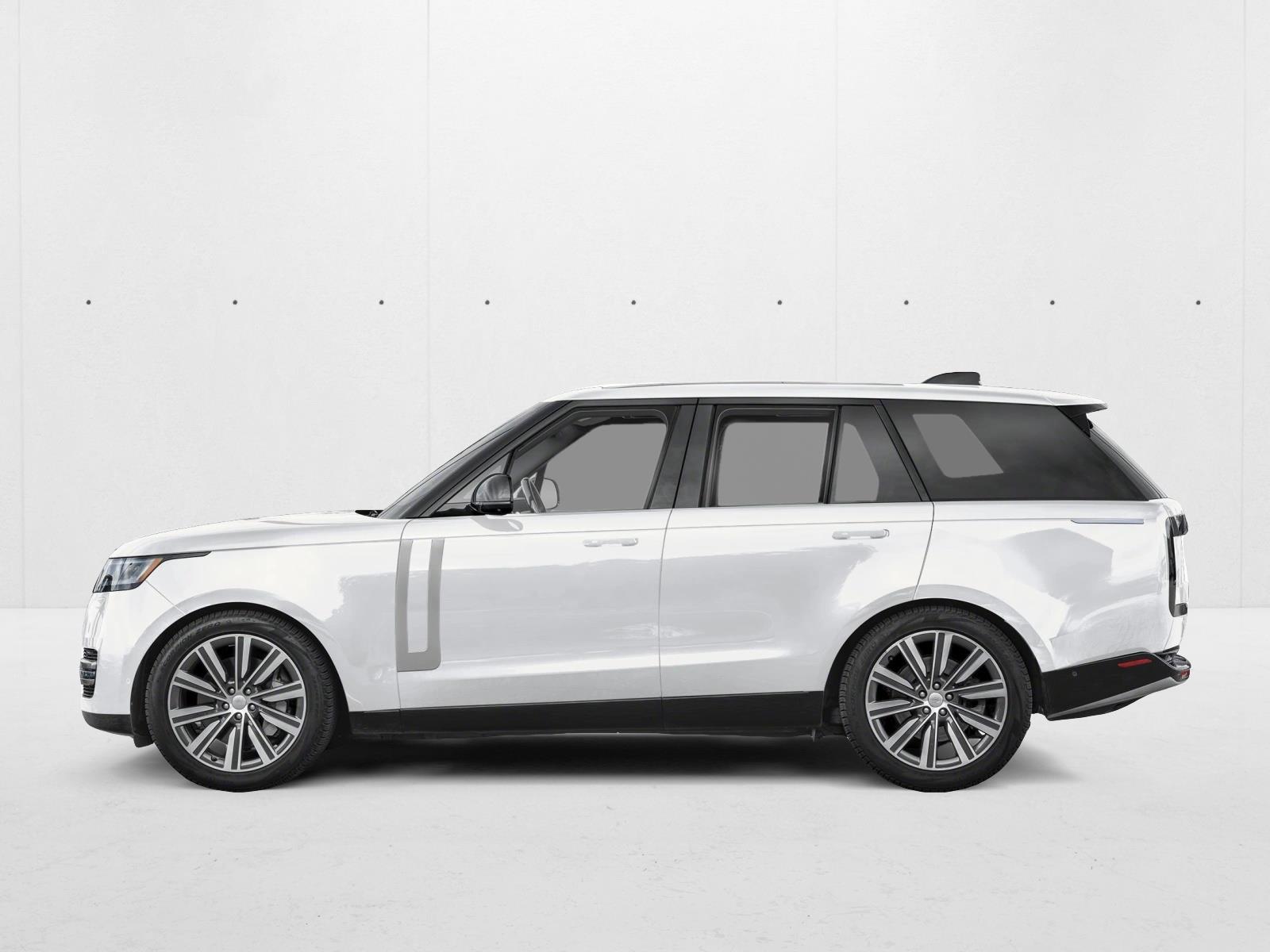 2025 Land Rover Range Rover SE photo 3