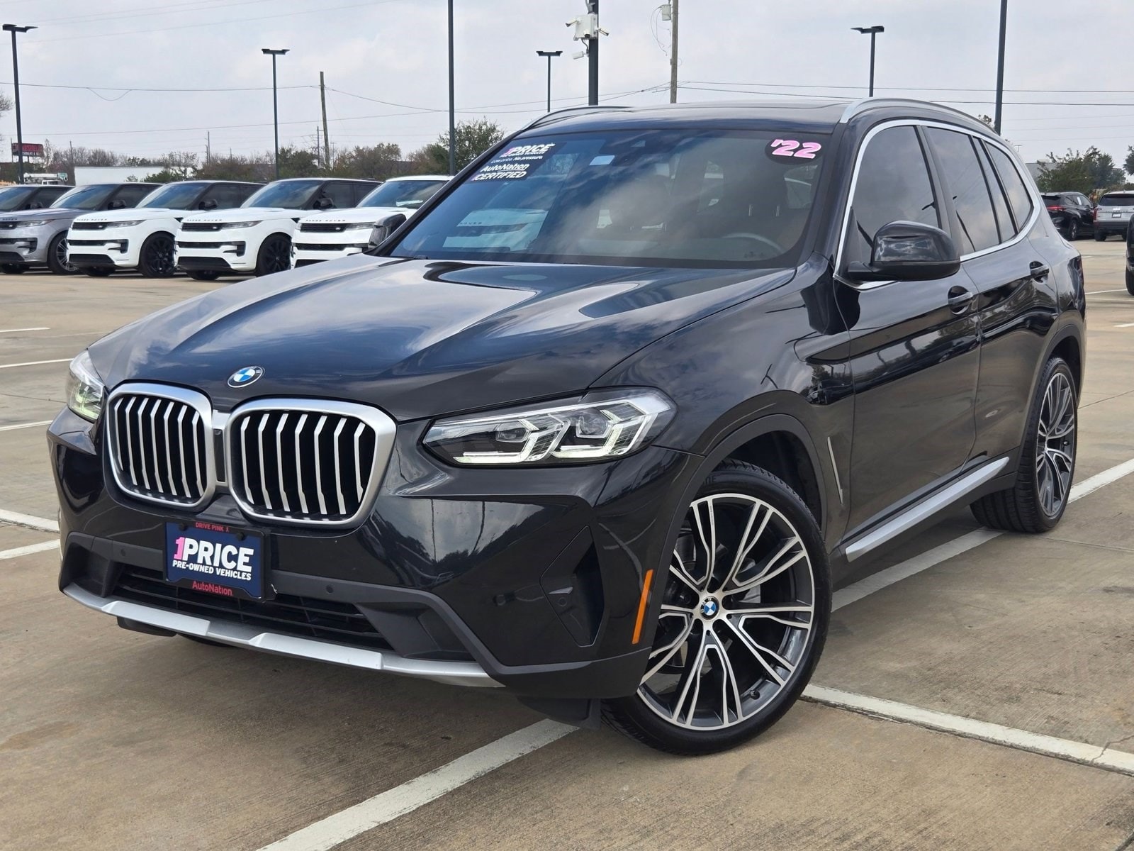 2022 BMW X3 30i's photo