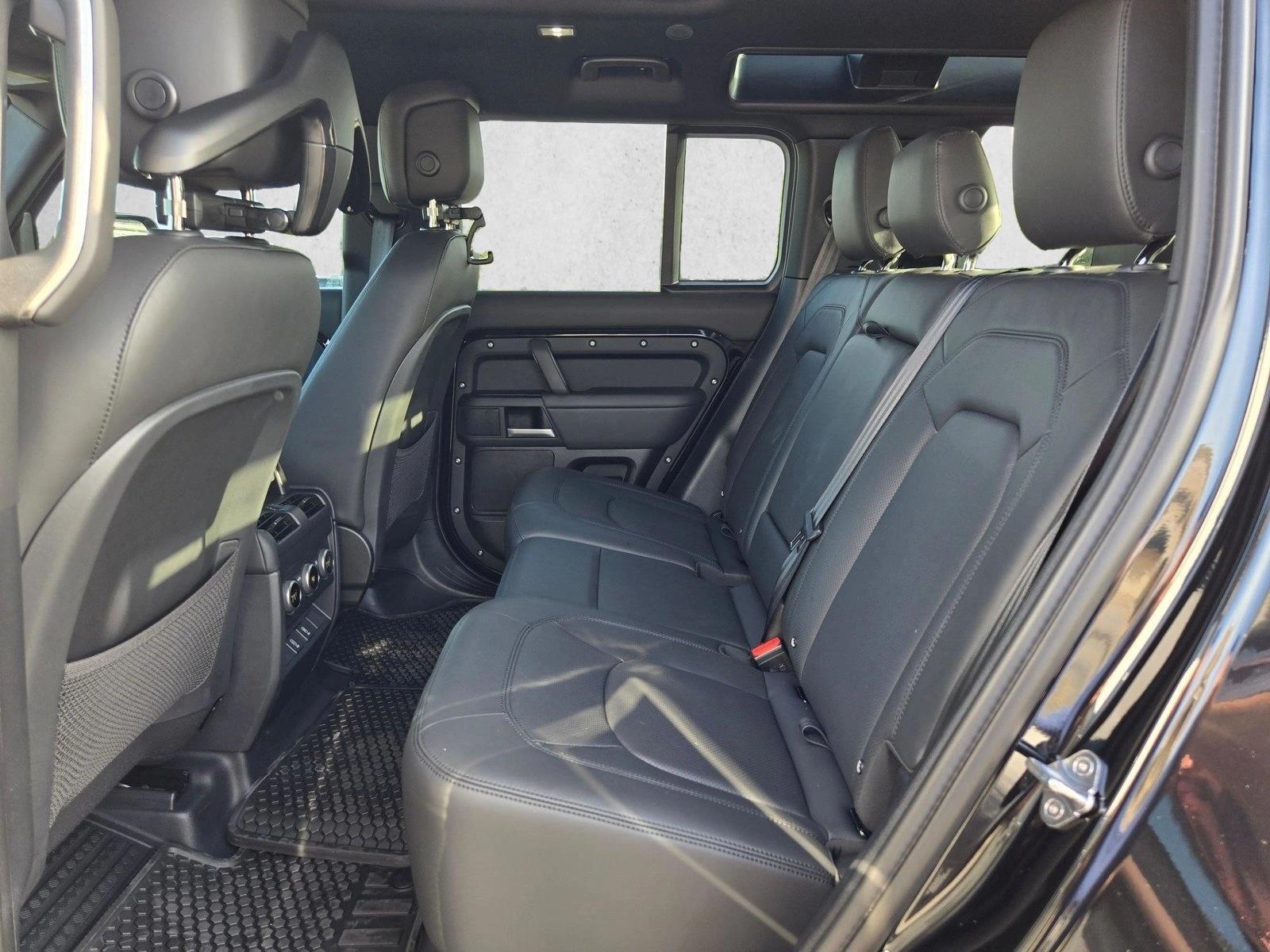 2026 Land Rover Defender S - Photo 16