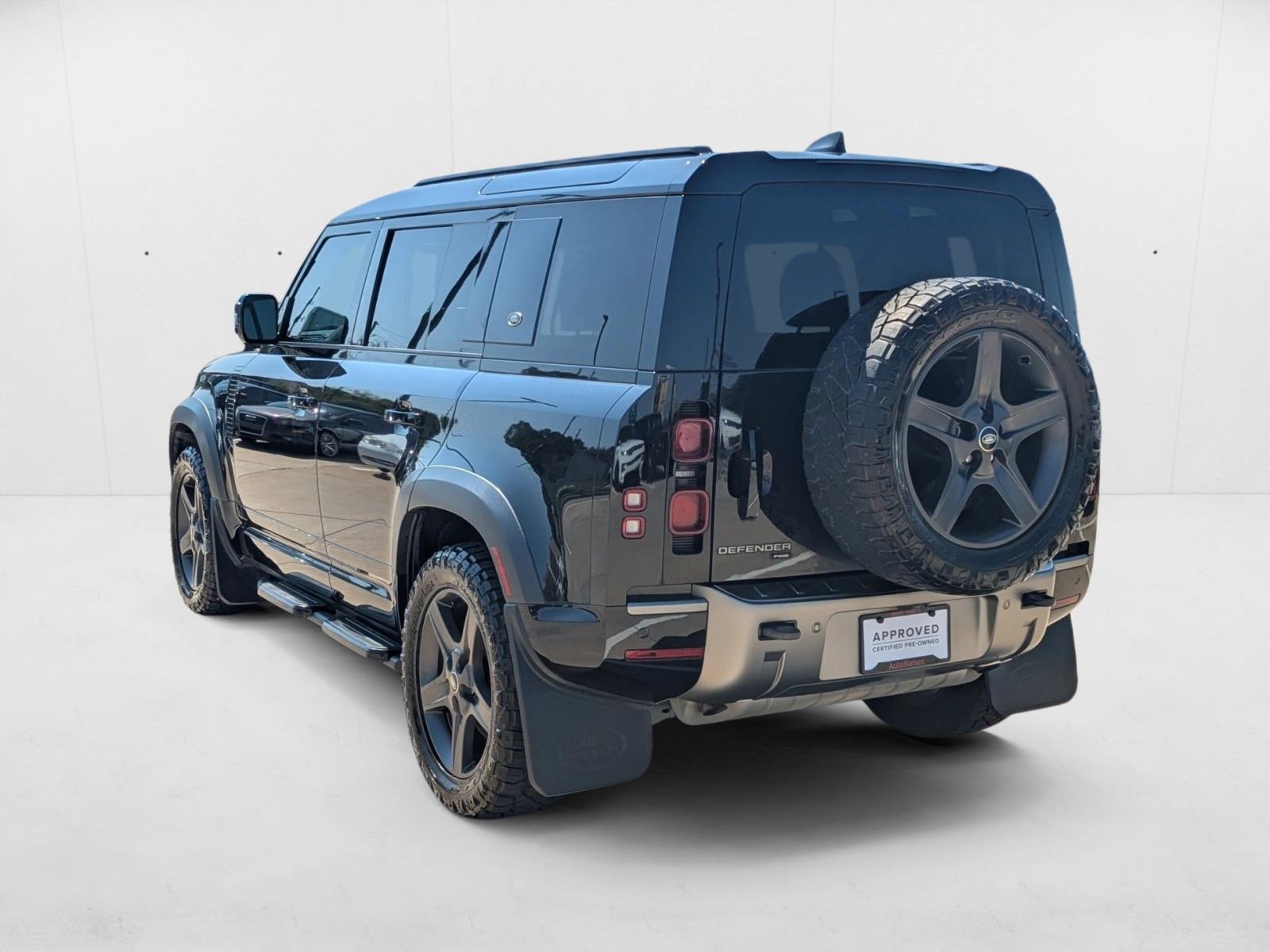 2022 Land Rover Defender X-Dynamic SE photo 3
