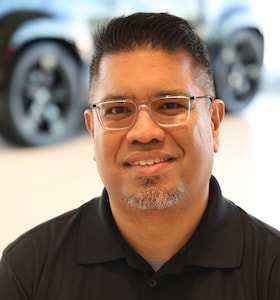 Staff member Daniel Gonzalez from ID_b0c1c4afd50e