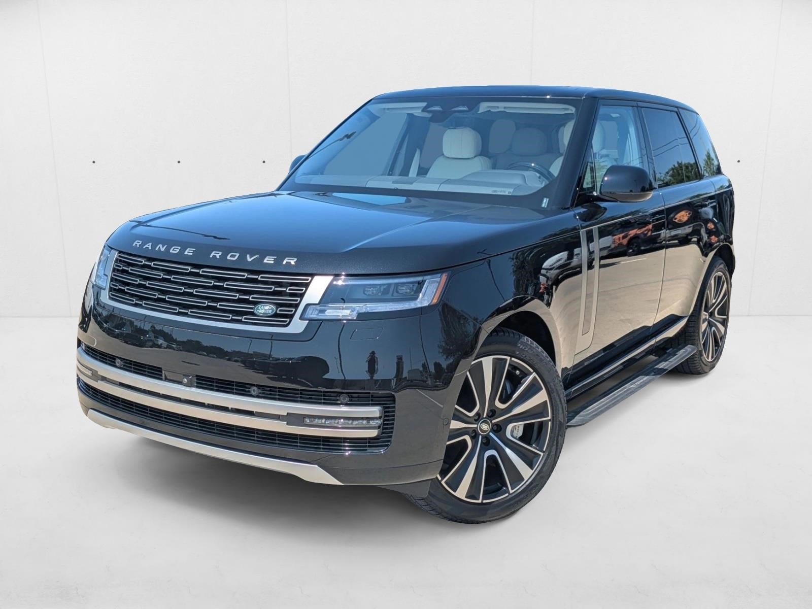 2025 Land Rover Range Rover SE's photo