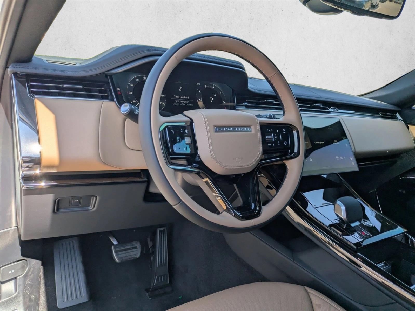 2025 Land Rover Range Rover Sport P400 Dynamic SE photo 3