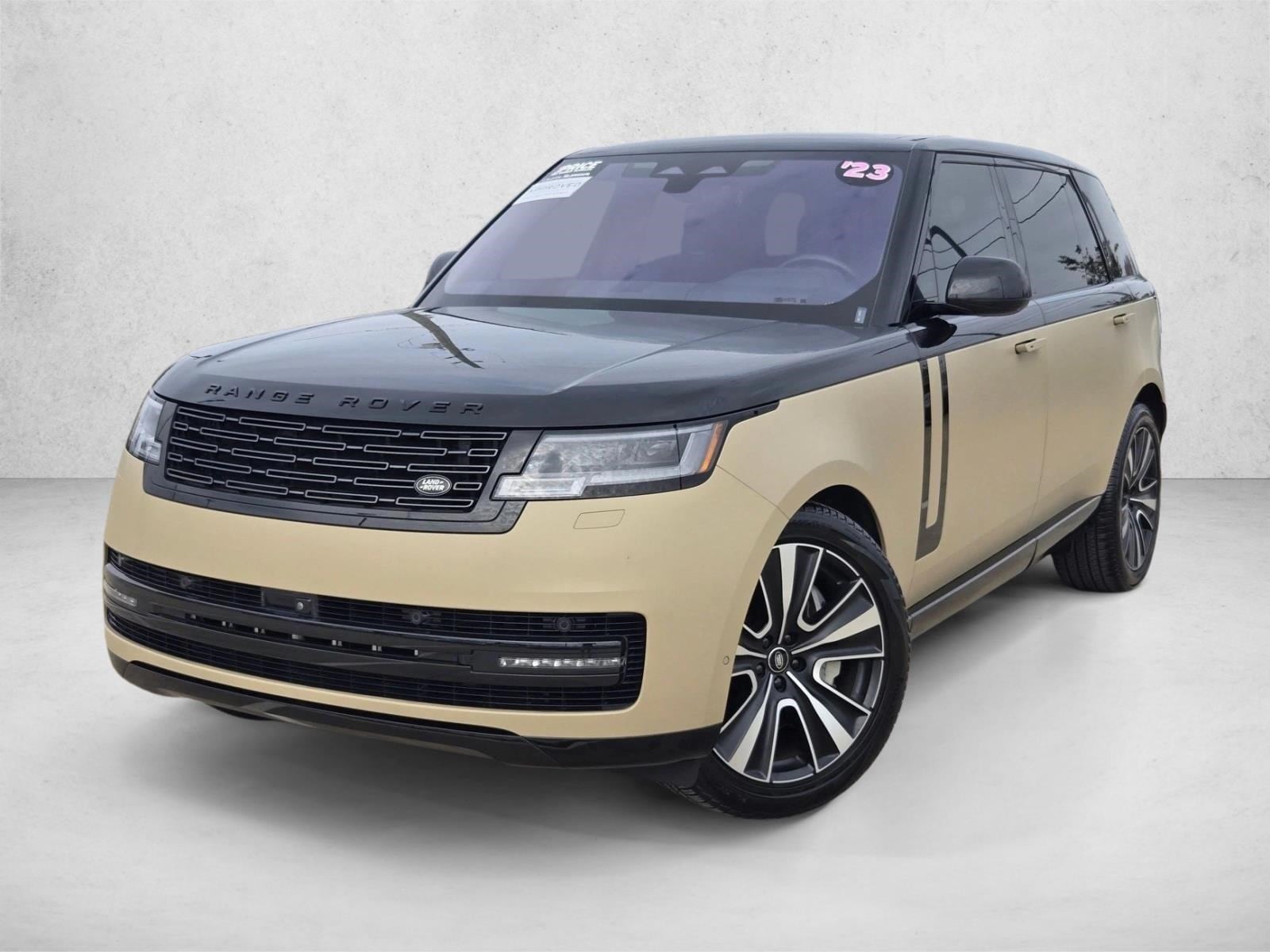 2023 Land Rover Range Rover SE's photo