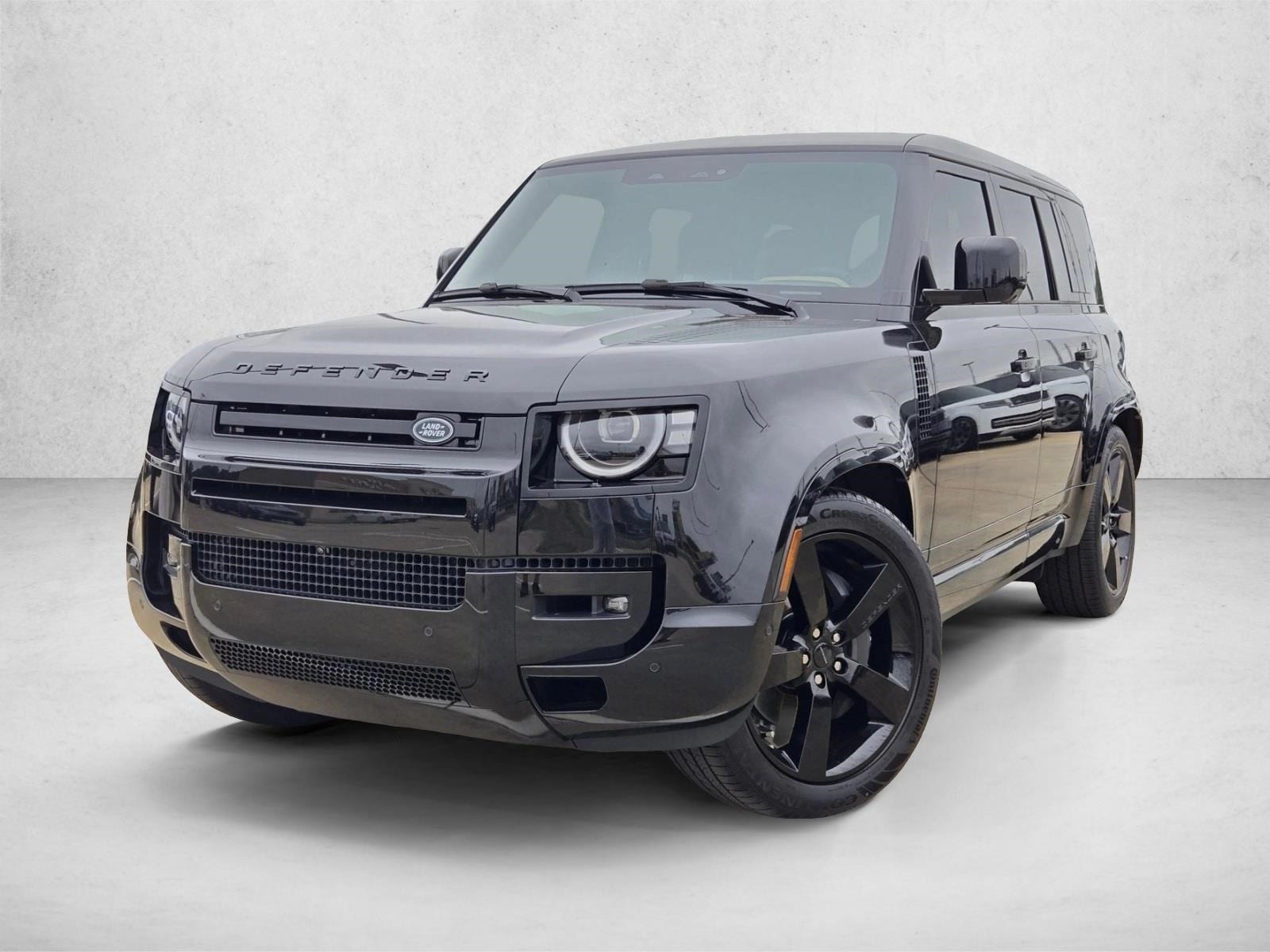 2026 Land Rover Defender 110 X-Dynamic SE P500's photo