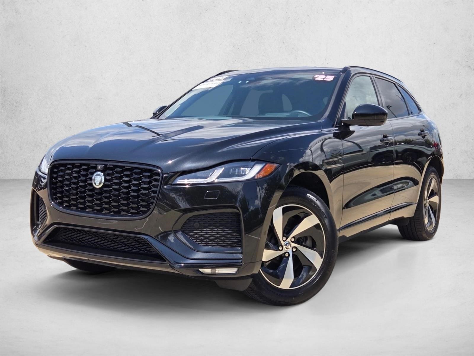 2026 Jaguar F-PACE P250 R-Dynamic S's photo