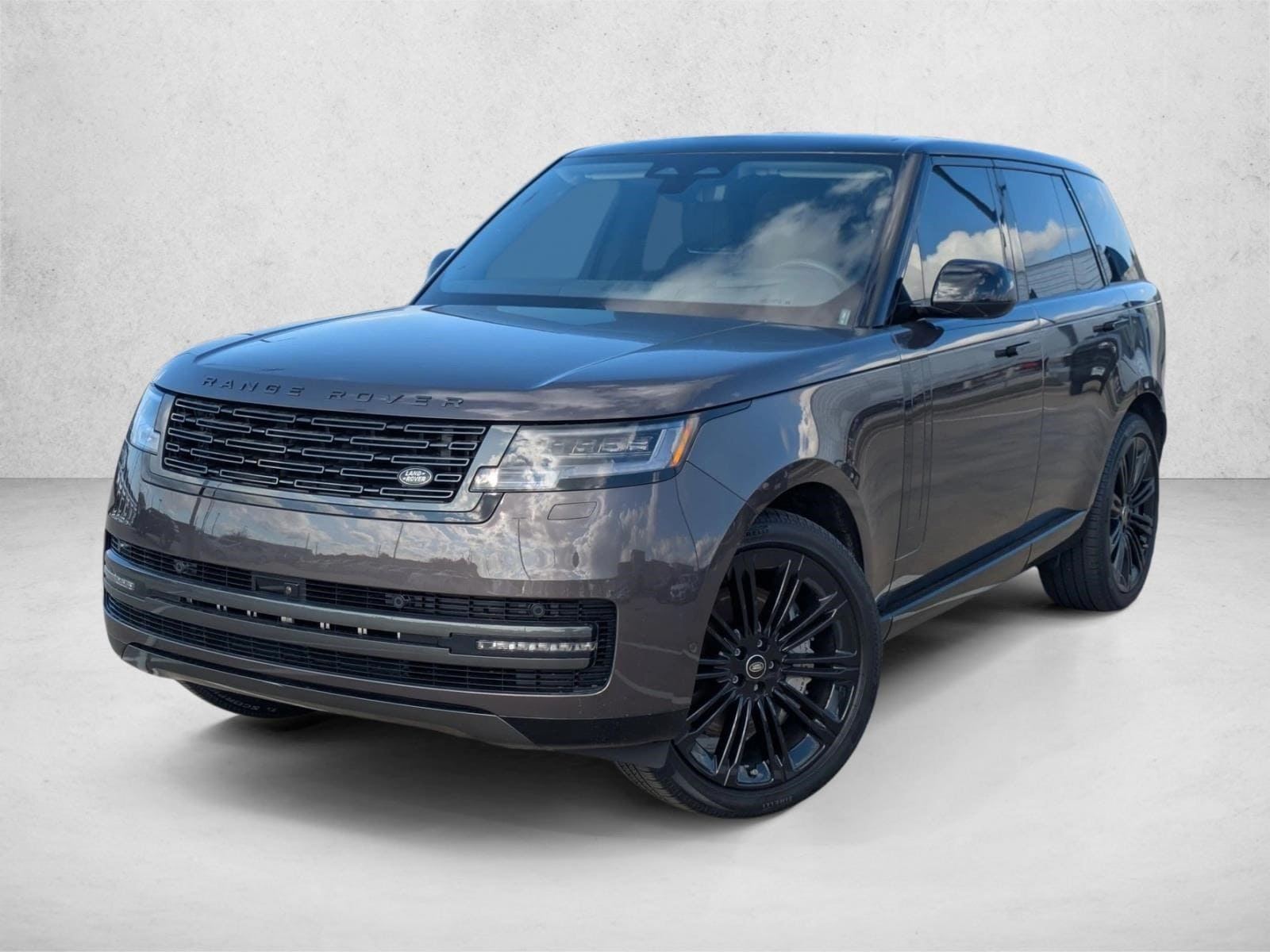 2025 Land Rover Range Rover SE's photo