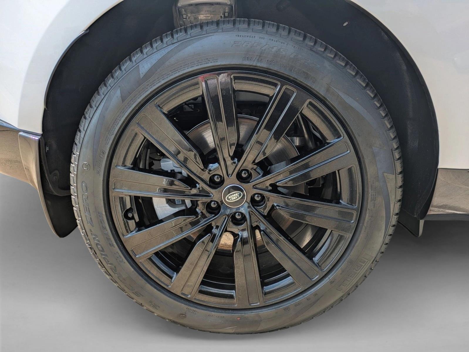 2025 Land Rover Range Rover SE - Photo 10