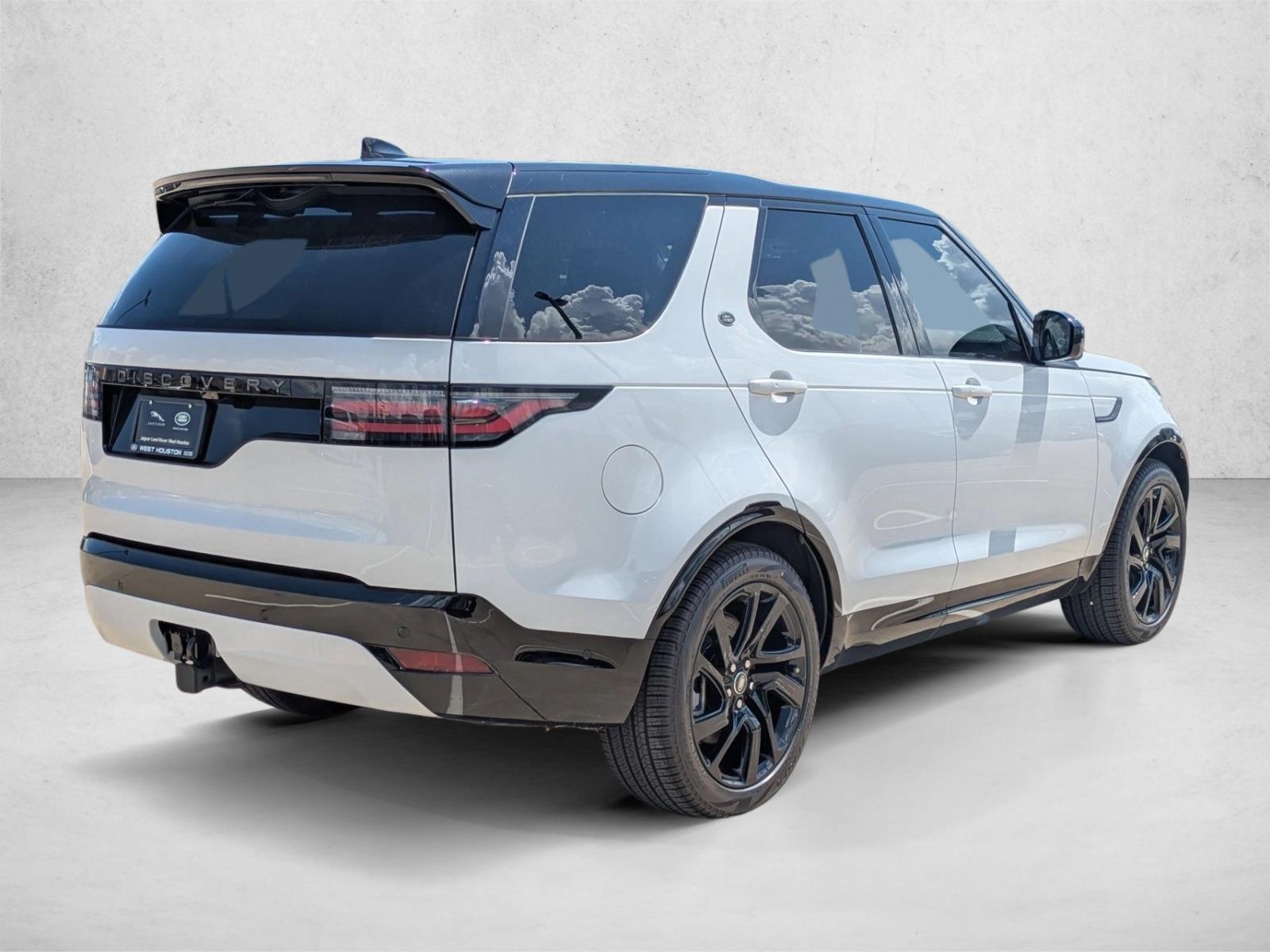 2025 Land Rover Discovery P360 Dynamic SE photo 2