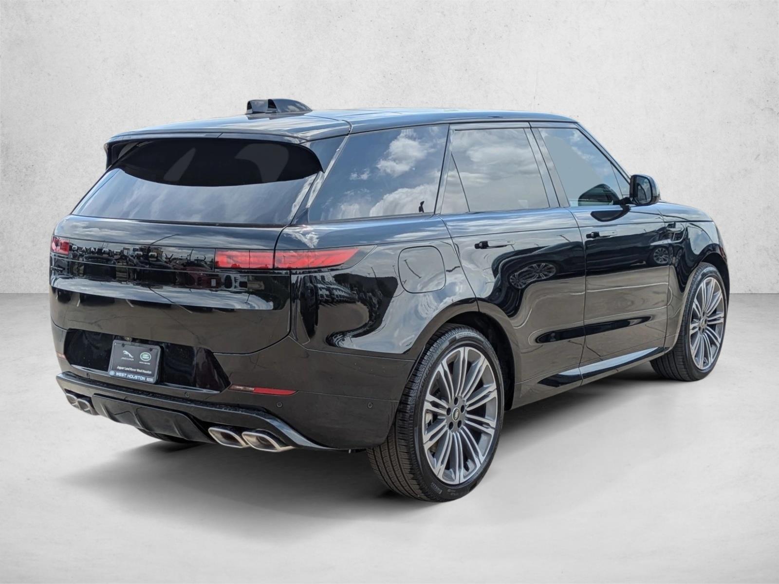 2025 Land Rover Range Rover Sport P530 Dynamic SE photo 2