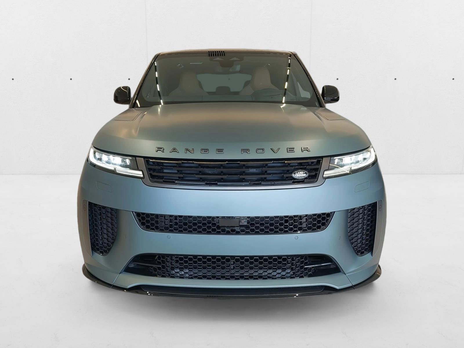 2025 Land Rover Range Rover Sport photo 2