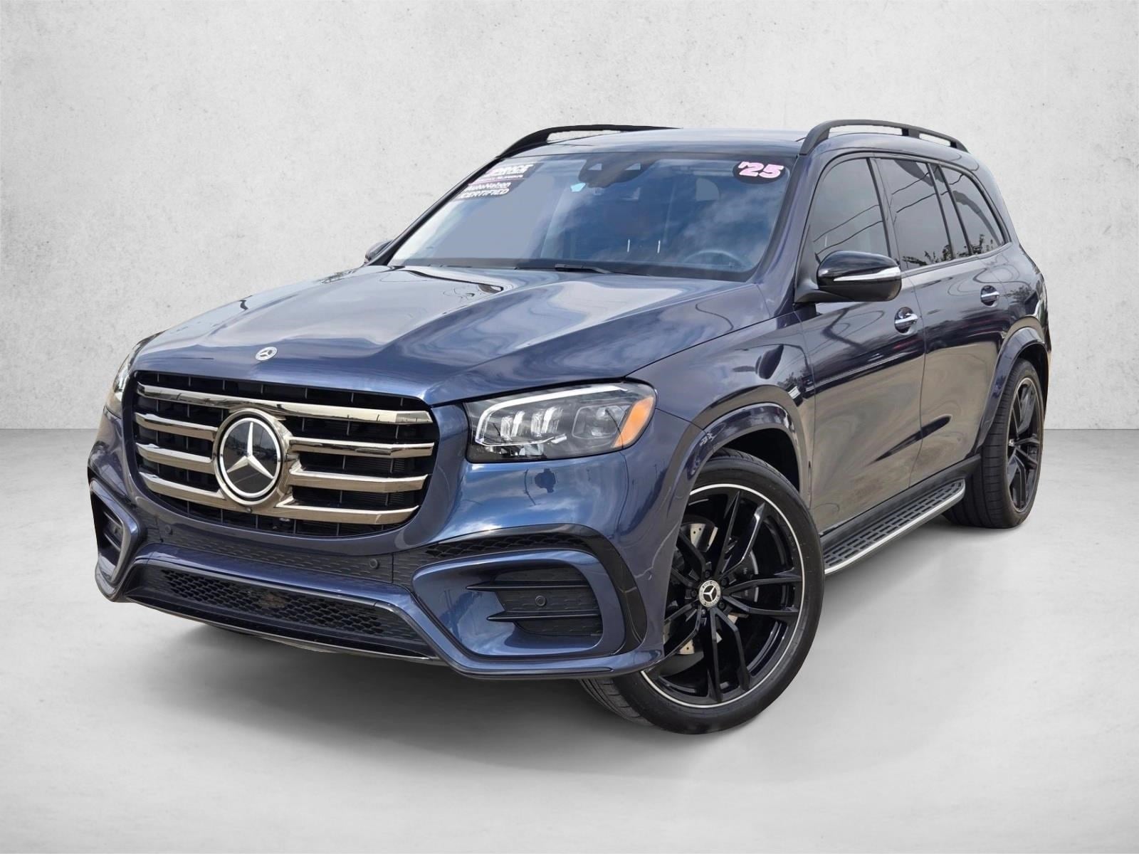 2025 Mercedes-Benz GLS Base's photo