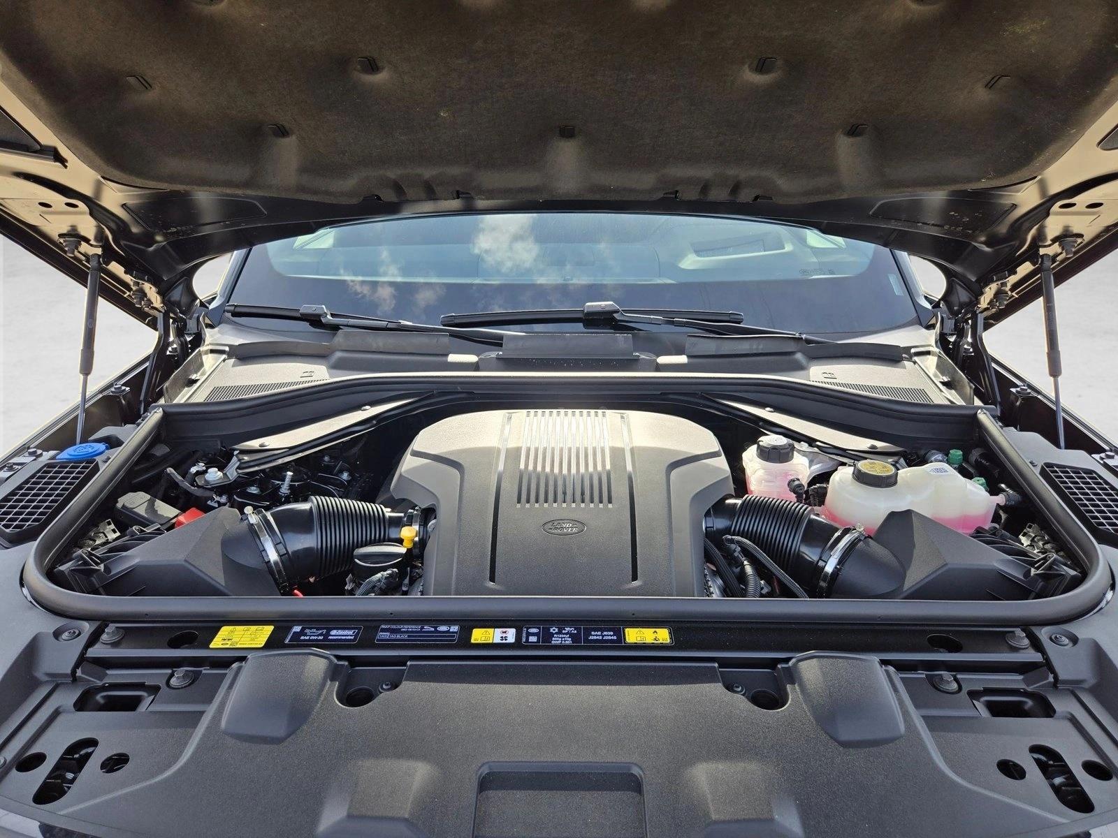 2026 Land Rover Range Rover SE - Photo 17