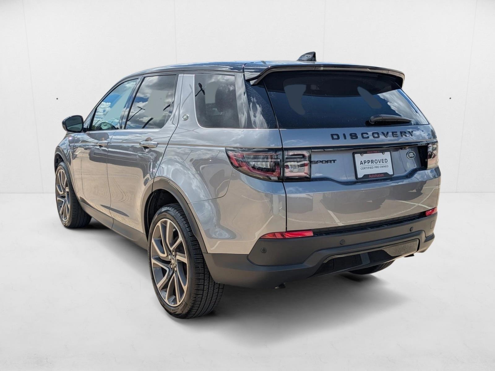 2023 Land Rover Discovery Sport SE photo 3