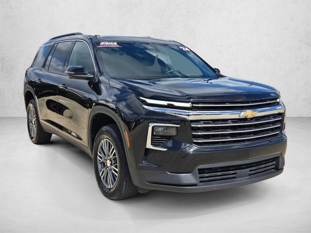 Used 2024 Chevrolet Traverse LT SUV