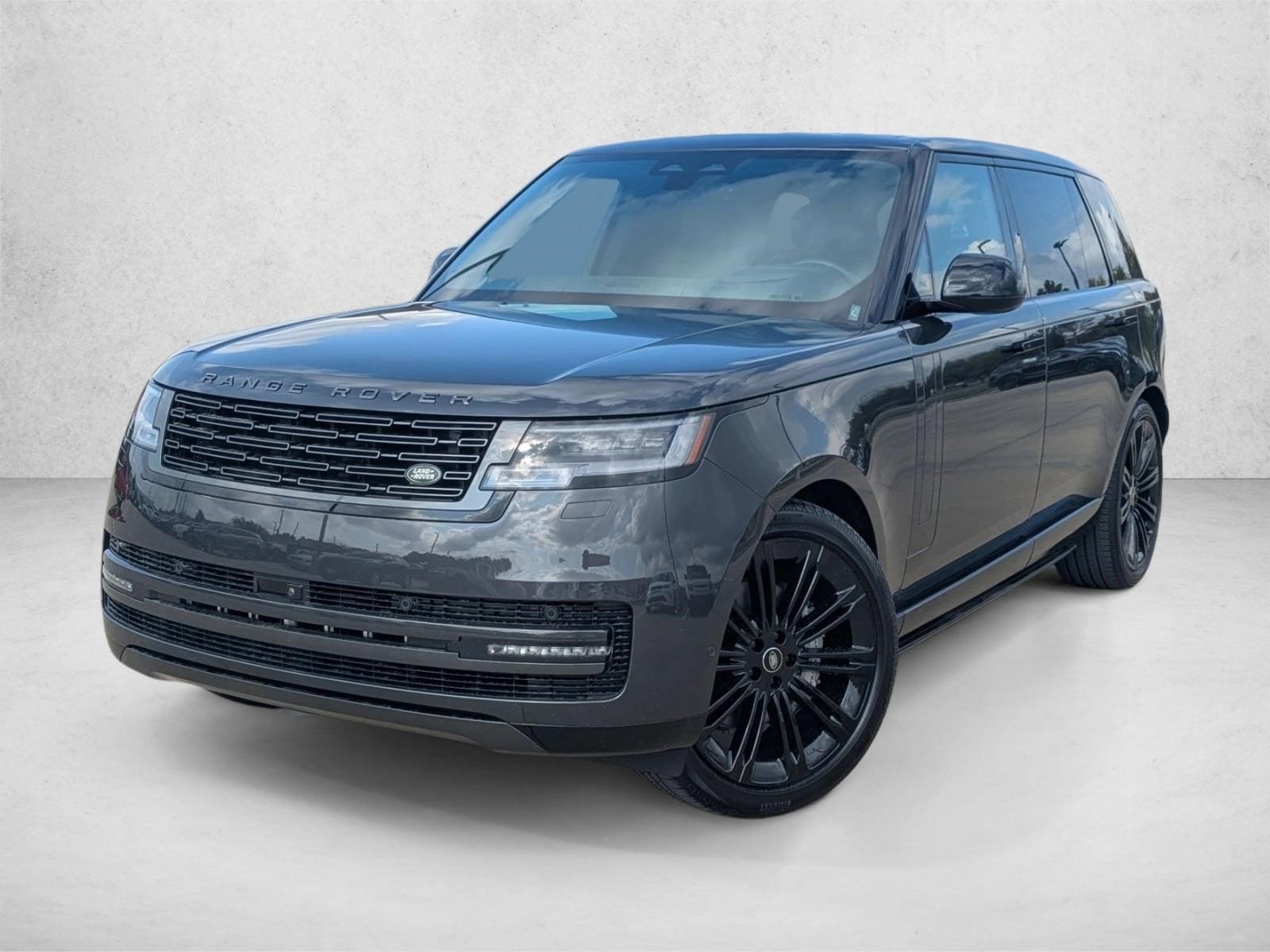 2025 Land Rover Range Rover SE's photo