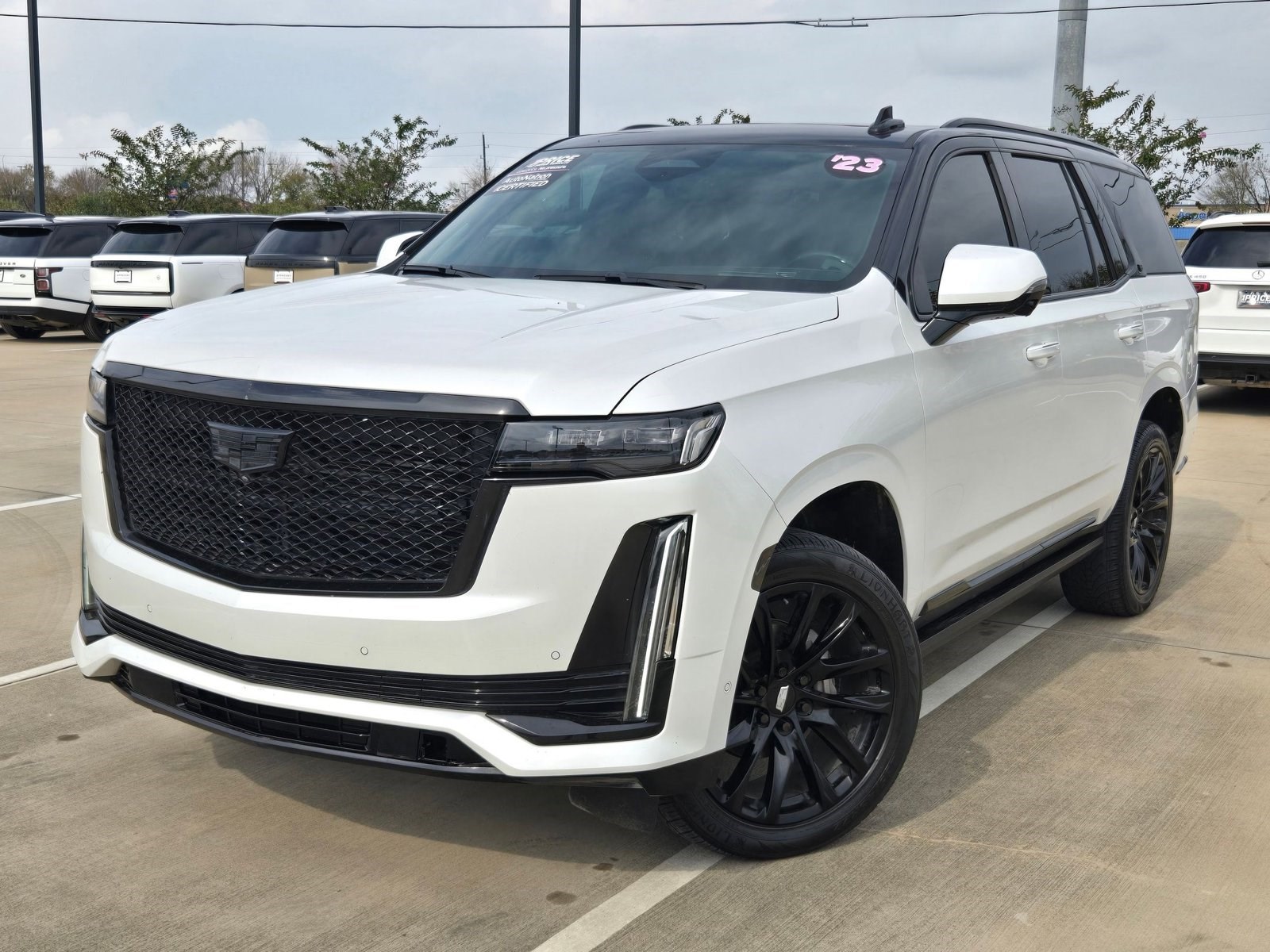 2023 Cadillac Escalade Sport Platinum's photo