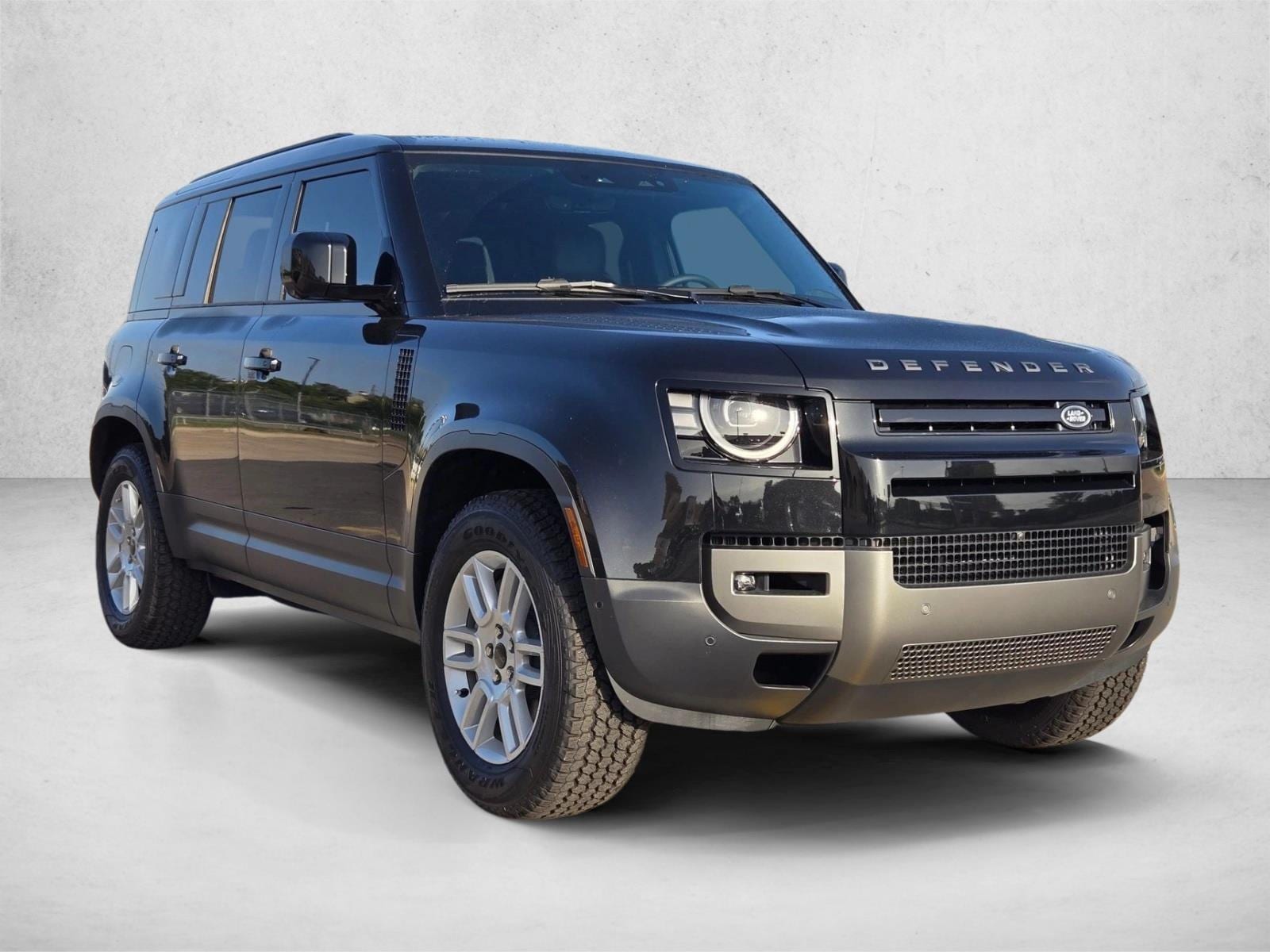 2026 Land Rover Defender S - Photo 7