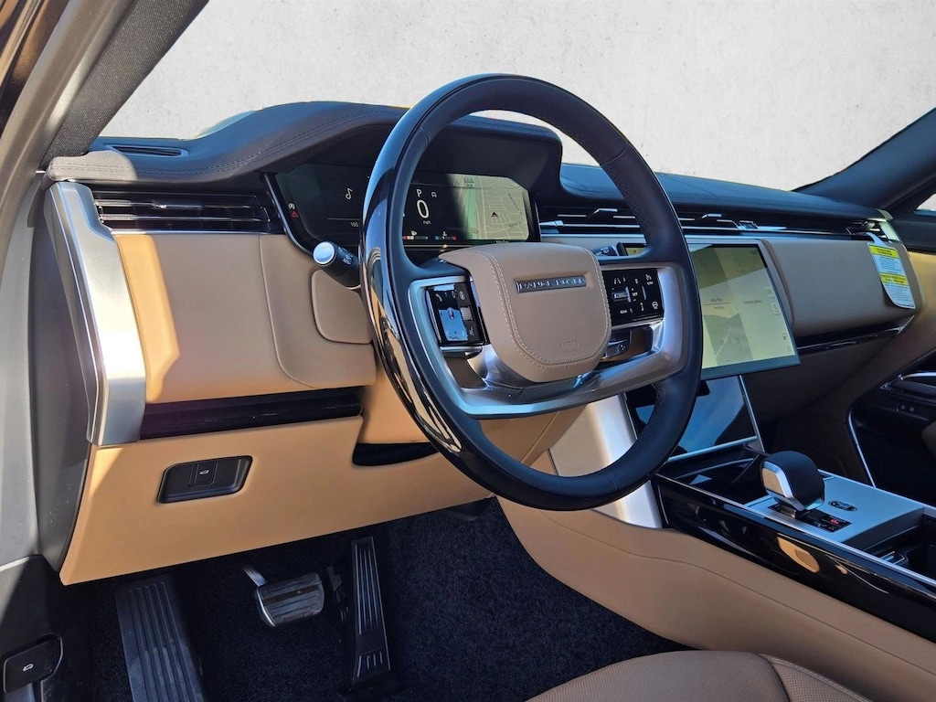 New 2026 Land Rover Range Rover P400 SE 7 Seat SUV