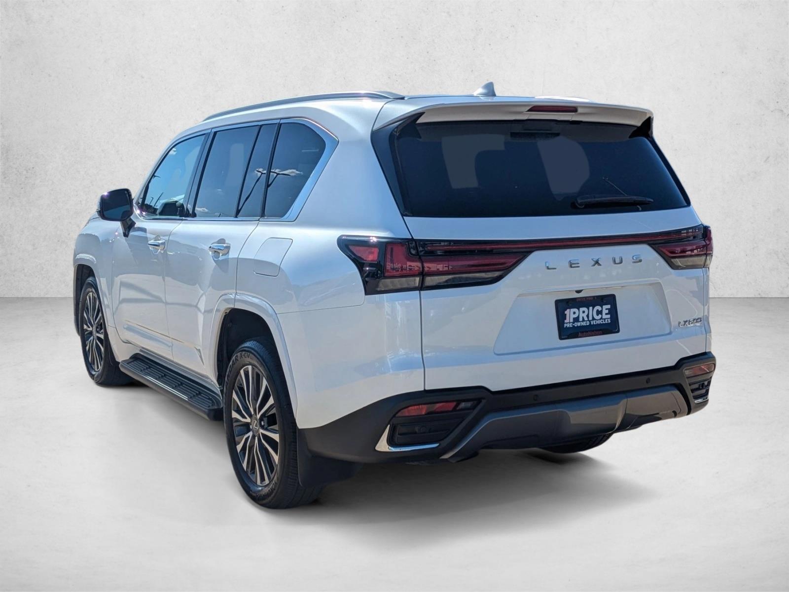 2024 Lexus LX 600 Premium photo 3