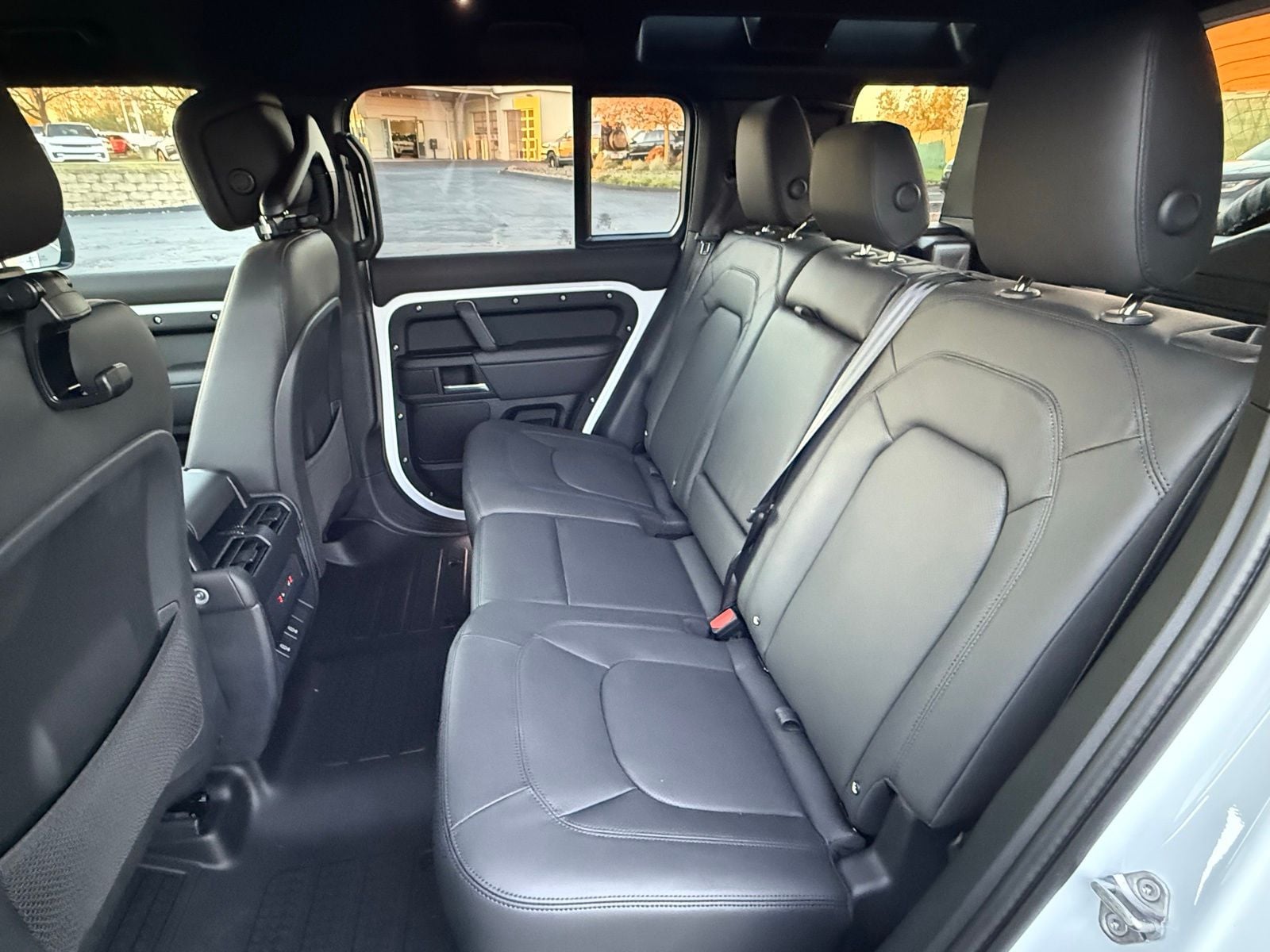 2026 Land Rover Defender S - Photo 16