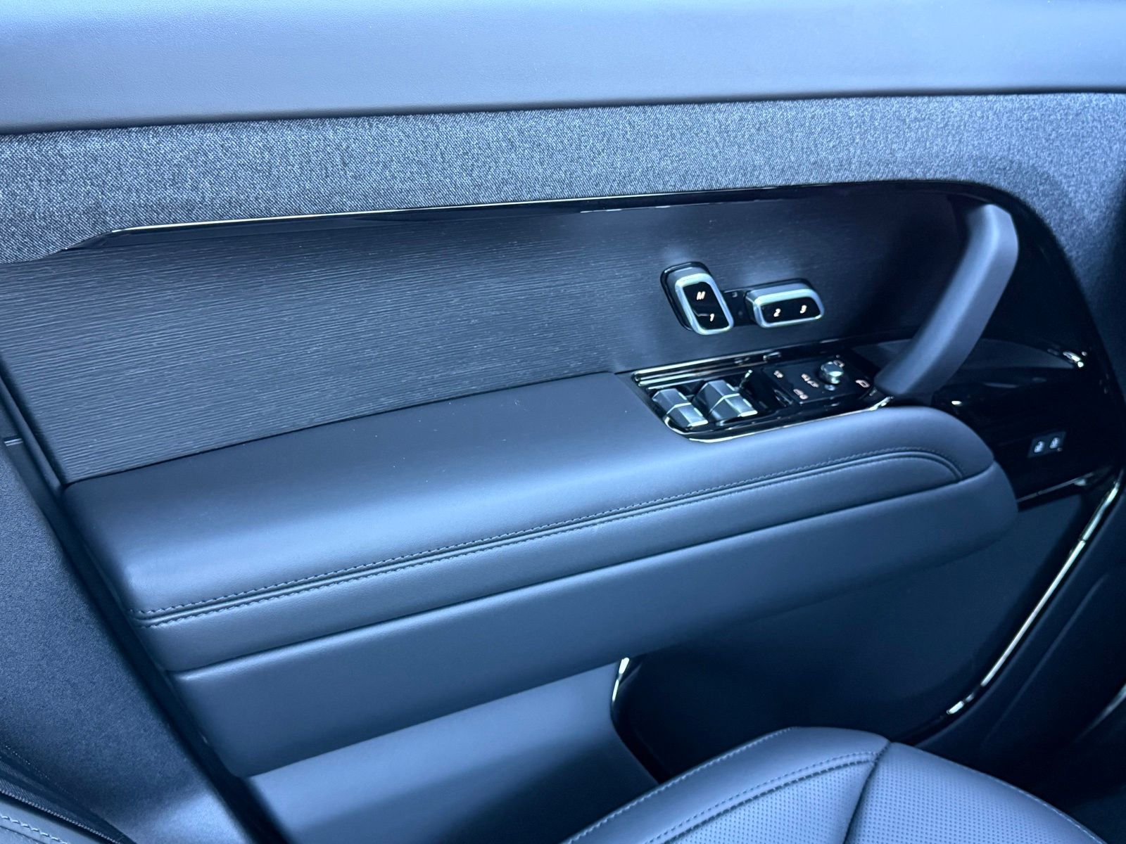 2025 Land Rover Range Rover Sport Dynamic SE - Photo 33