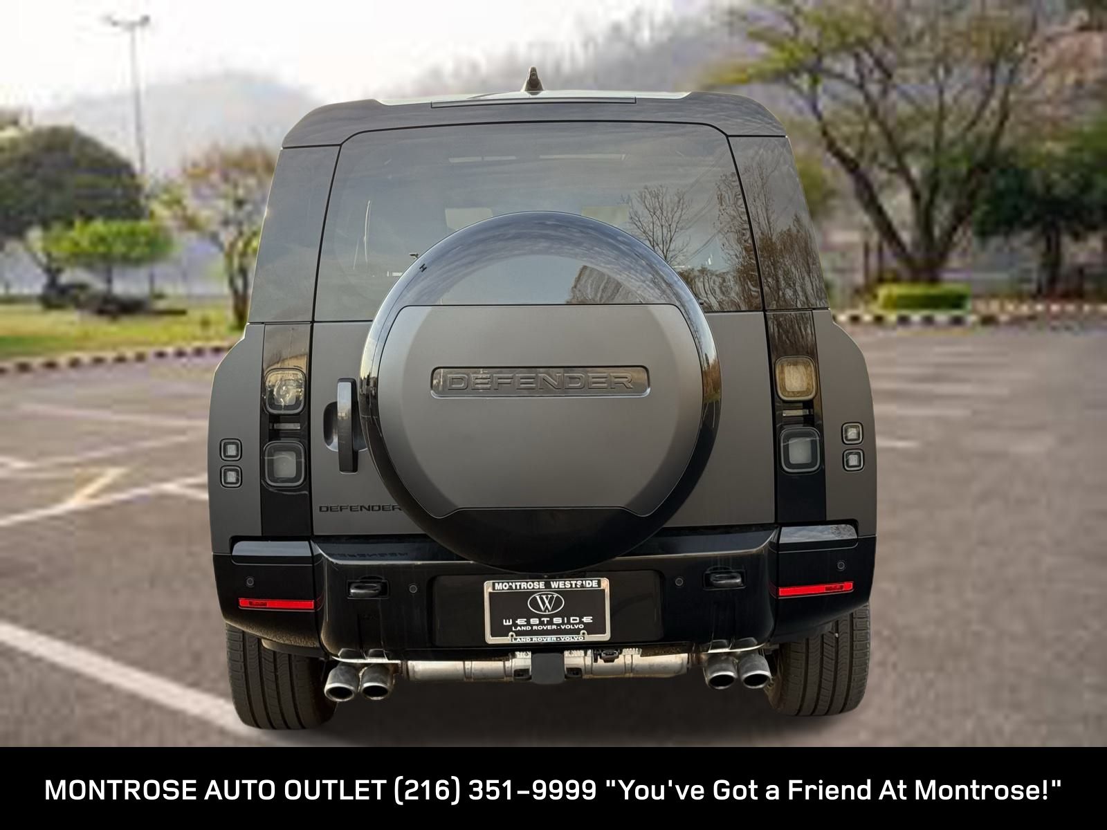 2026 Land Rover Defender V8 photo 2