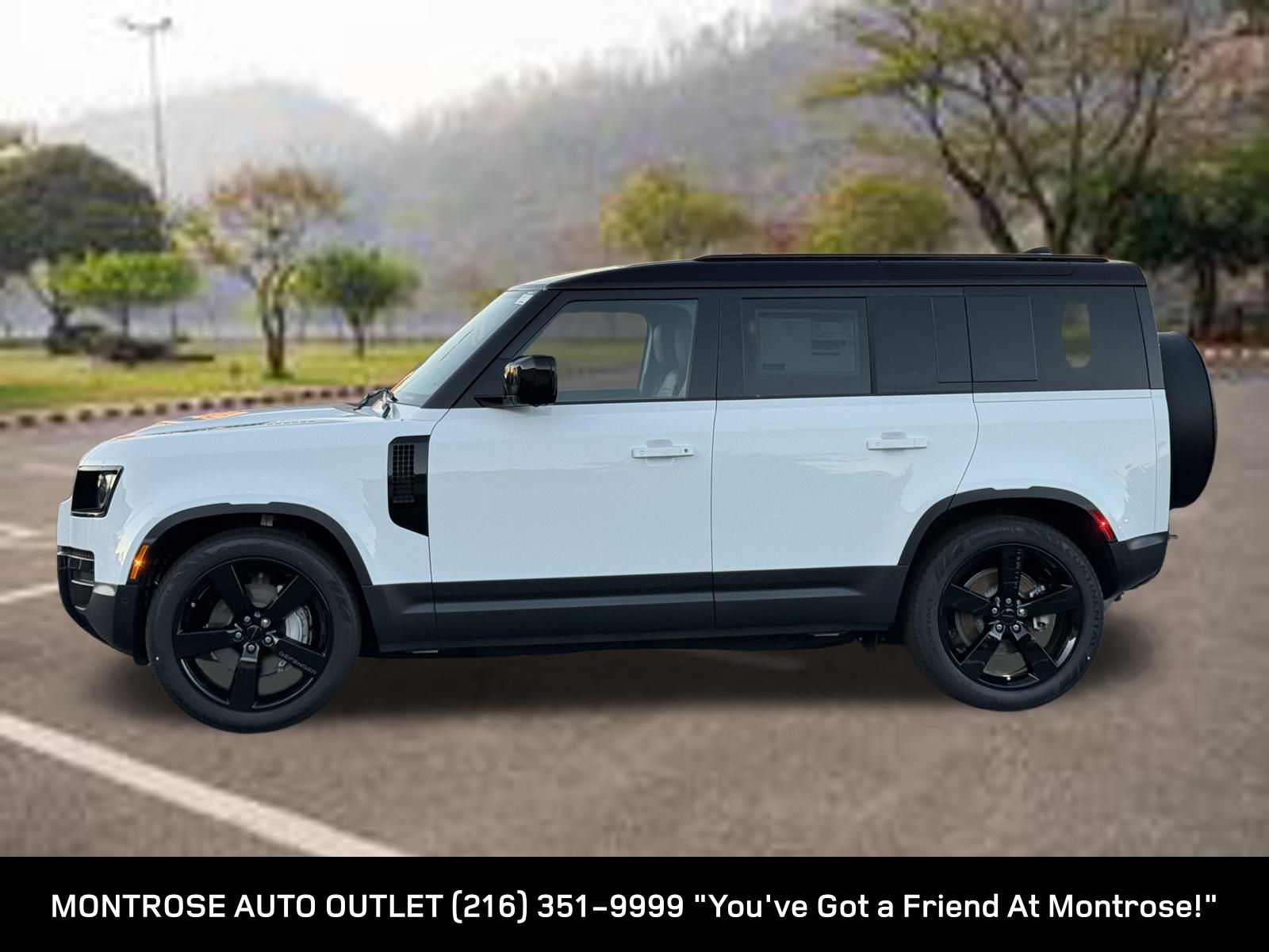 2026 Land Rover Defender 110 S photo 2