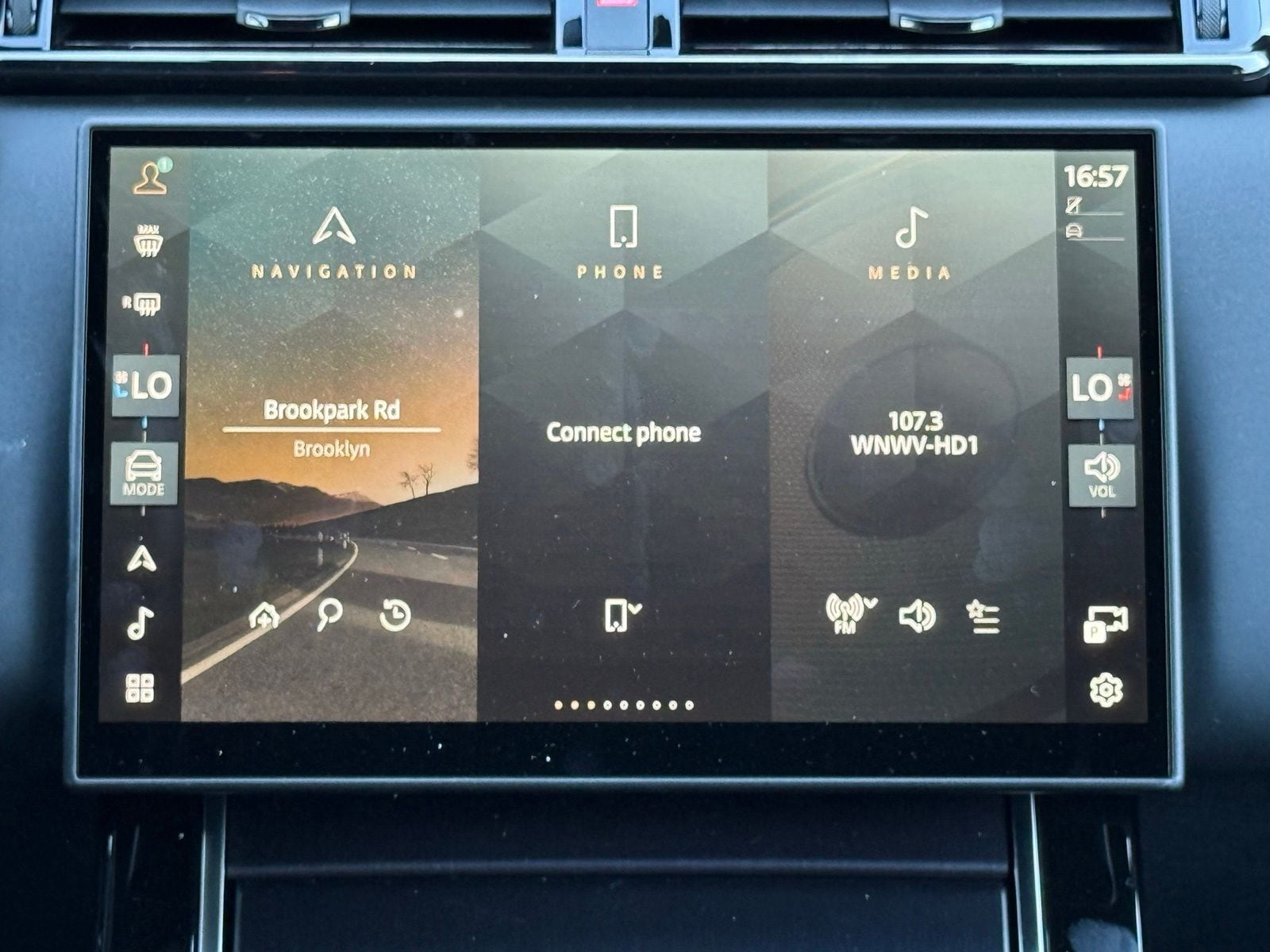 2026 Land Rover Range Rover Velar Dynamic SE - Photo 22