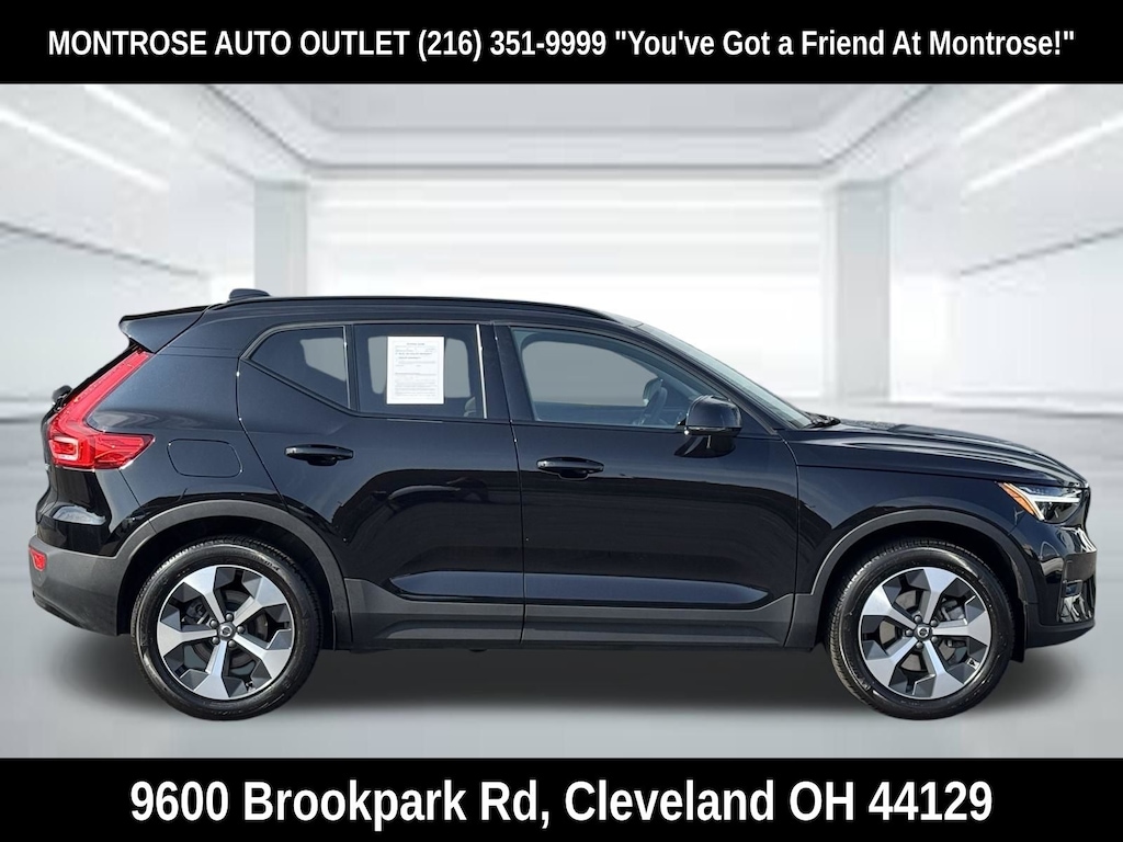 Used 2023 Volvo XC40 B5 AWD Plus Dark SUV