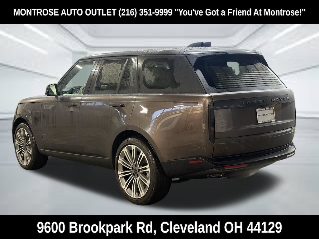 New 2026 Land Rover Range Rover SE 400PS SUV