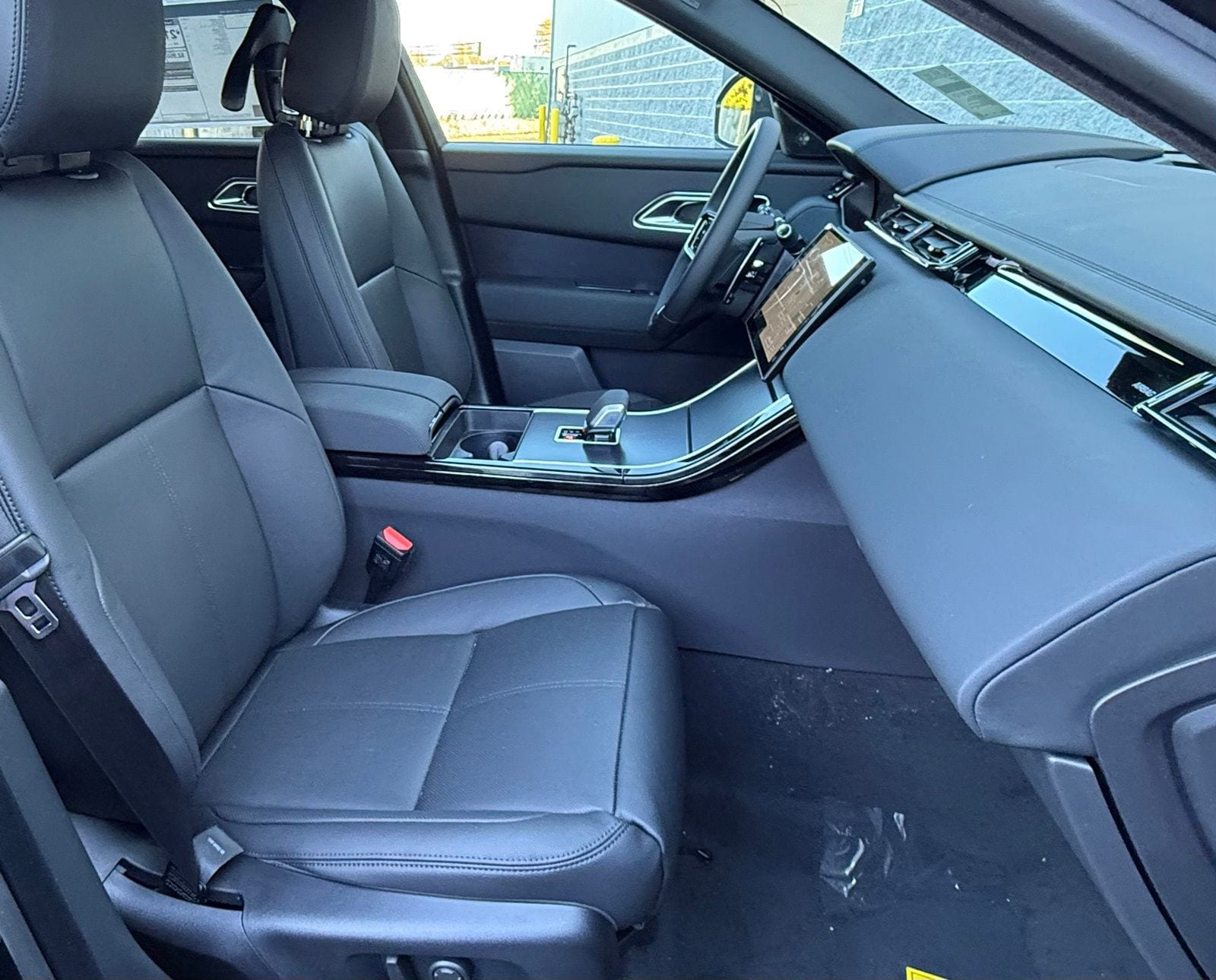 2026 Land Rover Range Rover Velar Dynamic SE - Photo 19