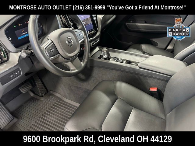 2025 Volvo XC60 Core - Photo 14