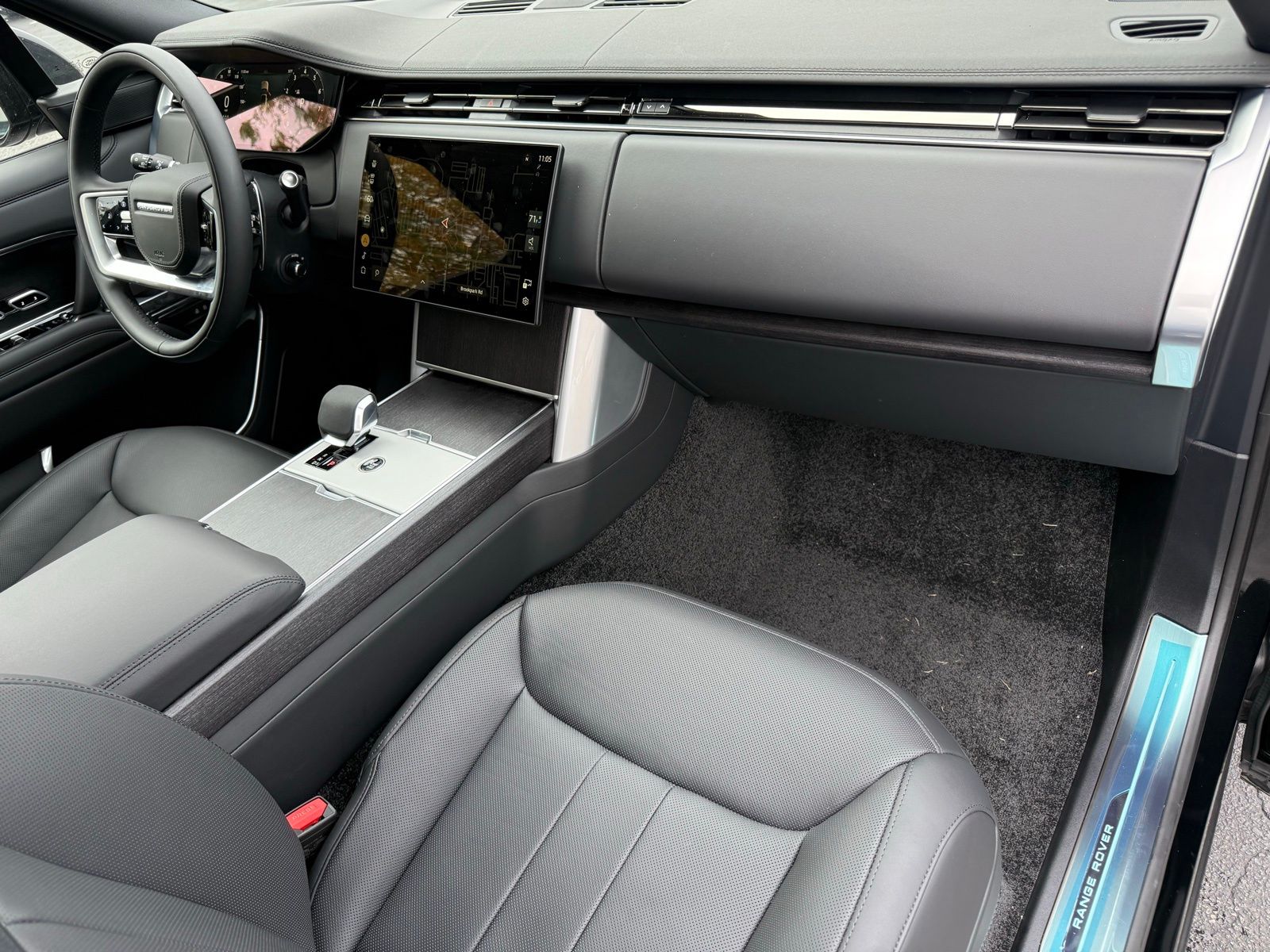 2025 Land Rover Range Rover SE - Photo 20