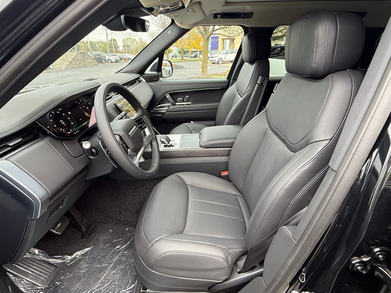 2025 Land Rover Range Rover SE - Photo 15