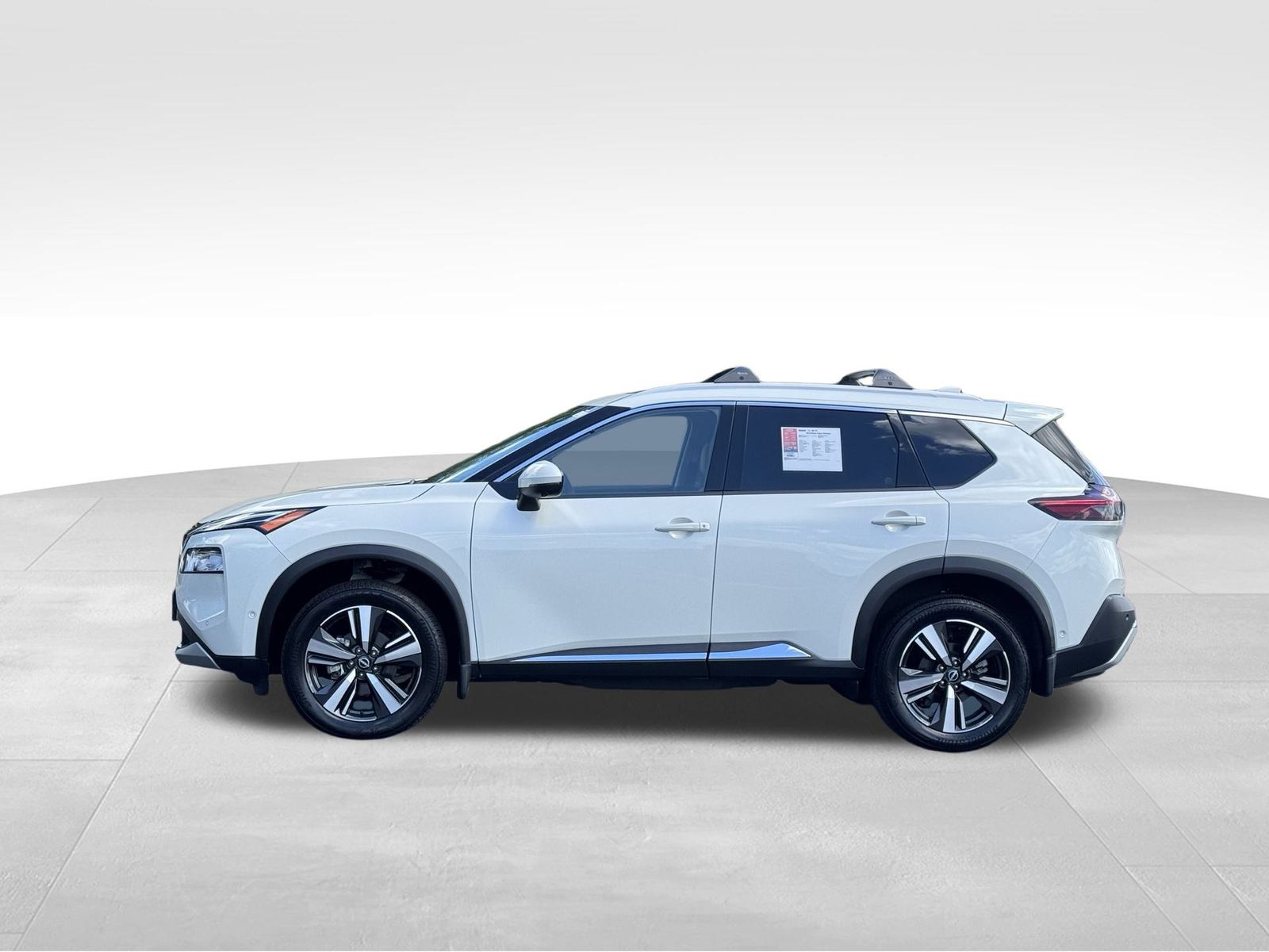 2023 Nissan Rogue Platinum photo 2