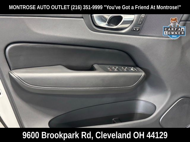 2025 Volvo XC60 Core - Photo 12