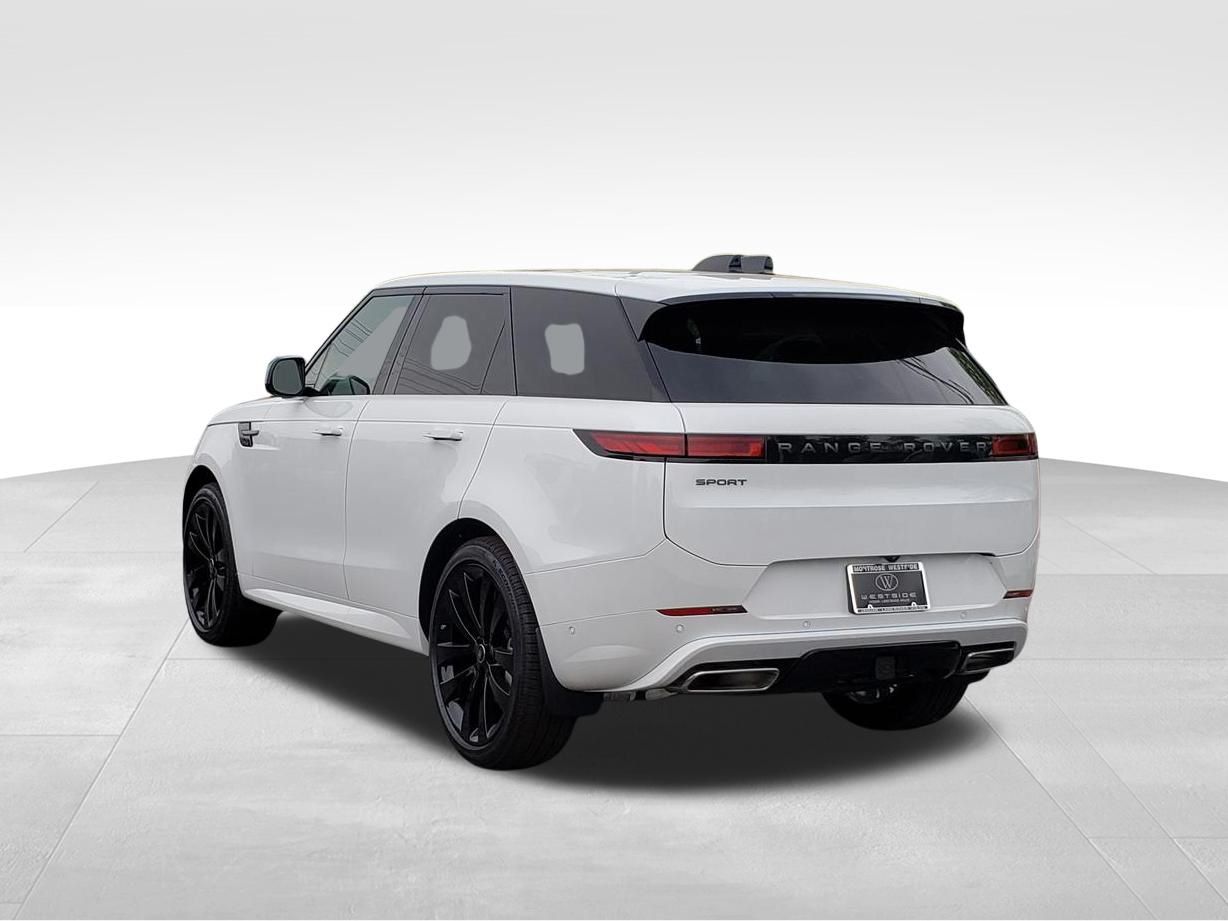 2025 Land Rover Range Rover Sport SE photo 3