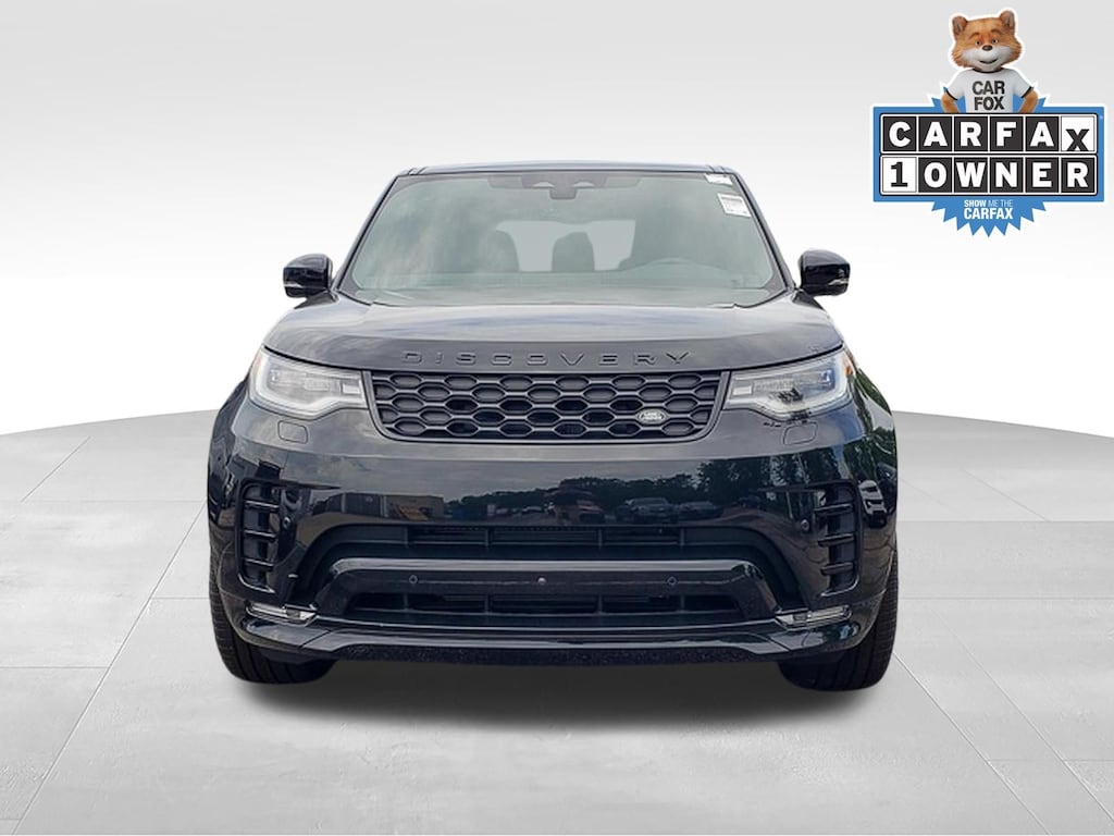 New 2025 Land Rover Discovery P300 Dynamic SE SUV