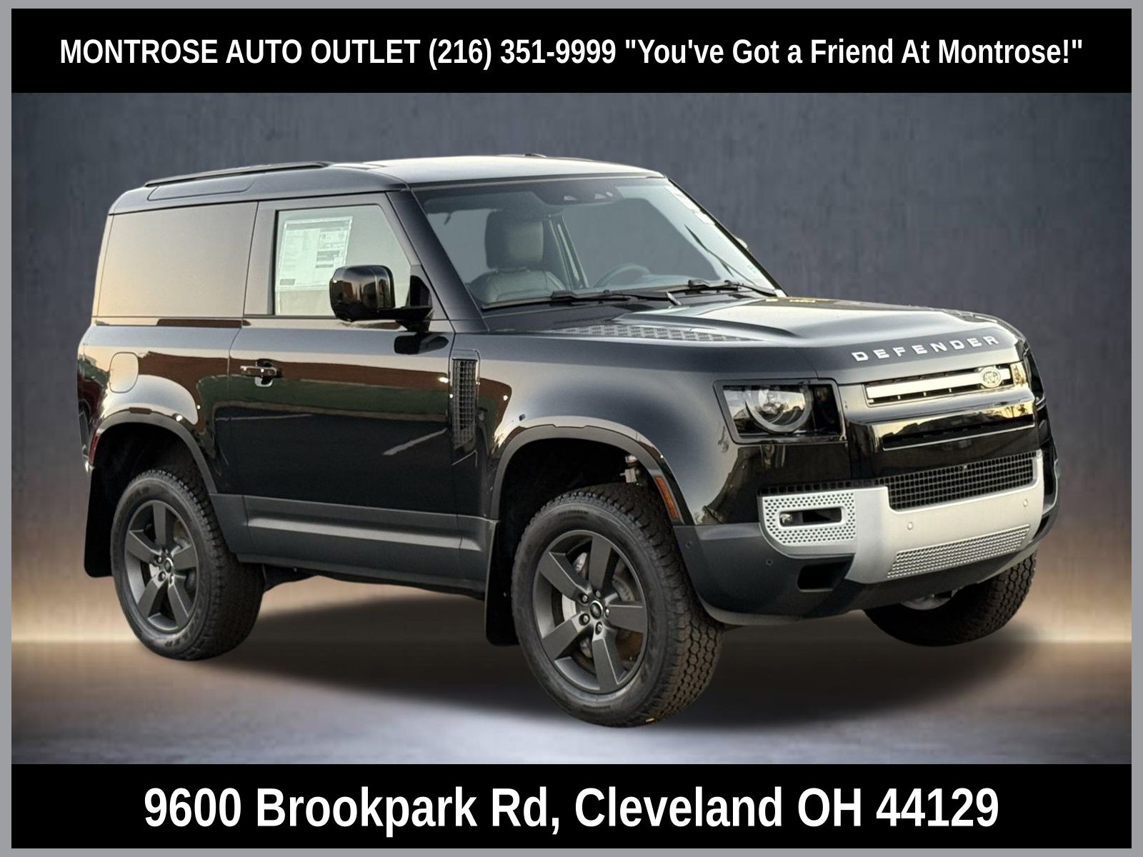 2025 Land Rover Defender S's photo