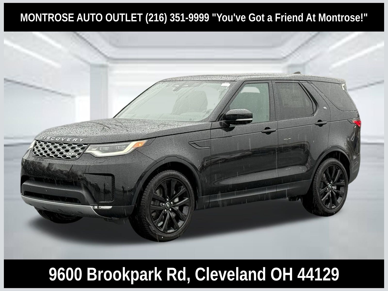 2026 Land Rover Discovery P300 S's photo