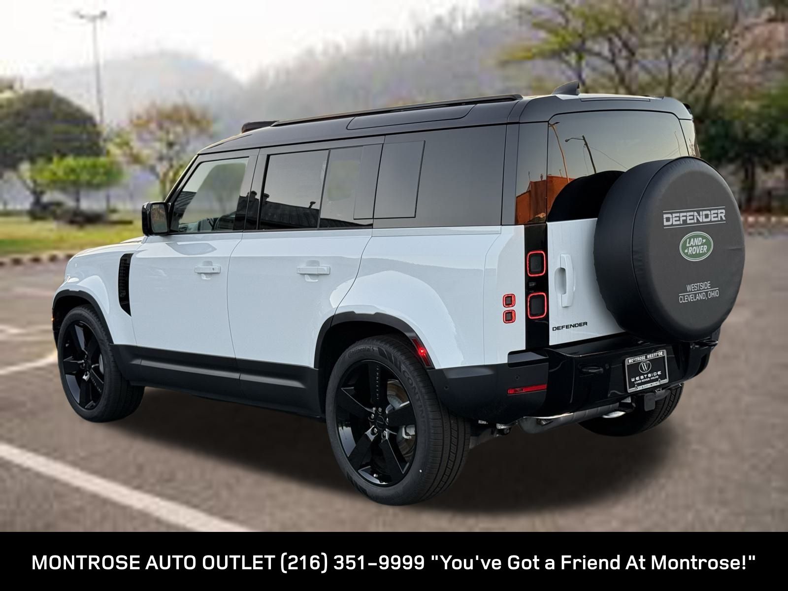 2026 Land Rover Defender 110 S photo 3