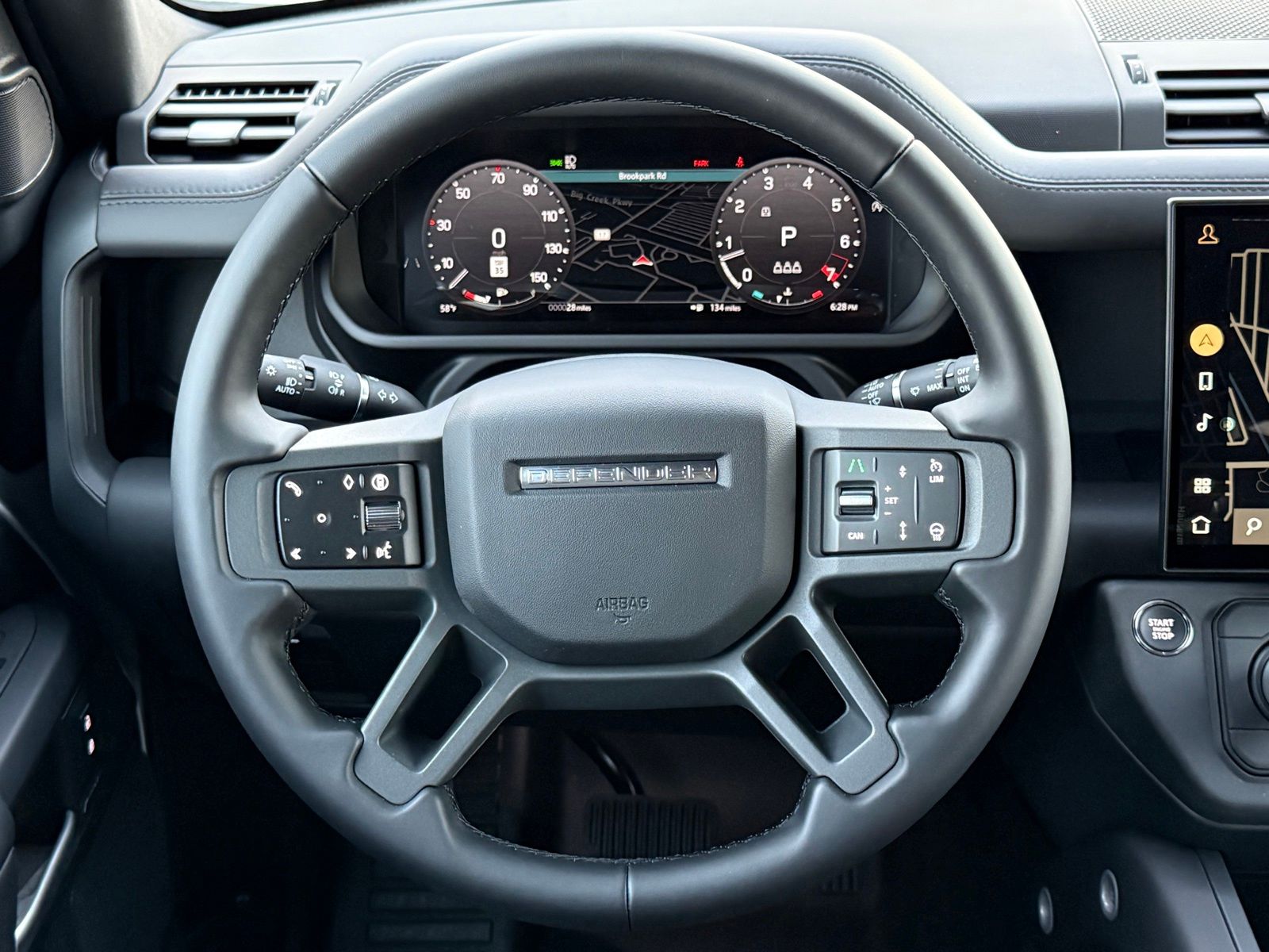 2026 Land Rover Defender S - Photo 31