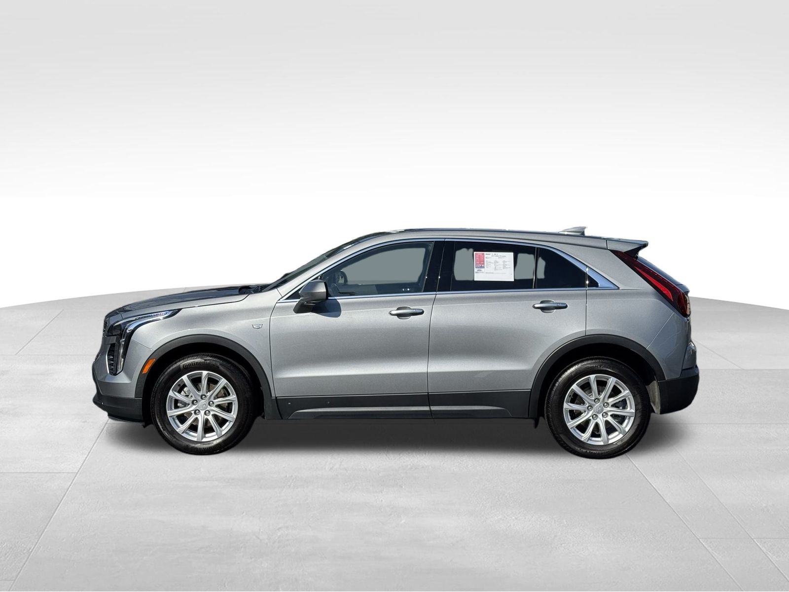 2023 Cadillac XT4 Luxury photo 2
