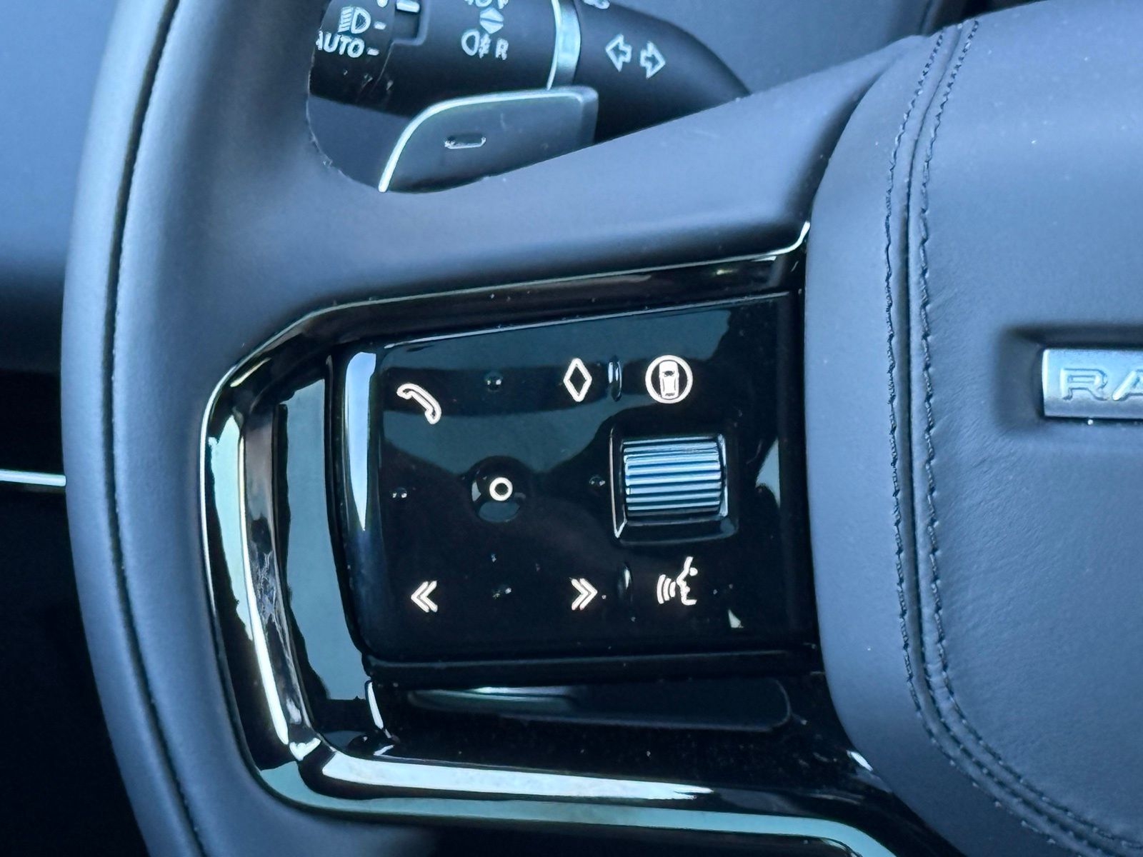 2025 Land Rover Range Rover Sport Dynamic SE - Photo 29