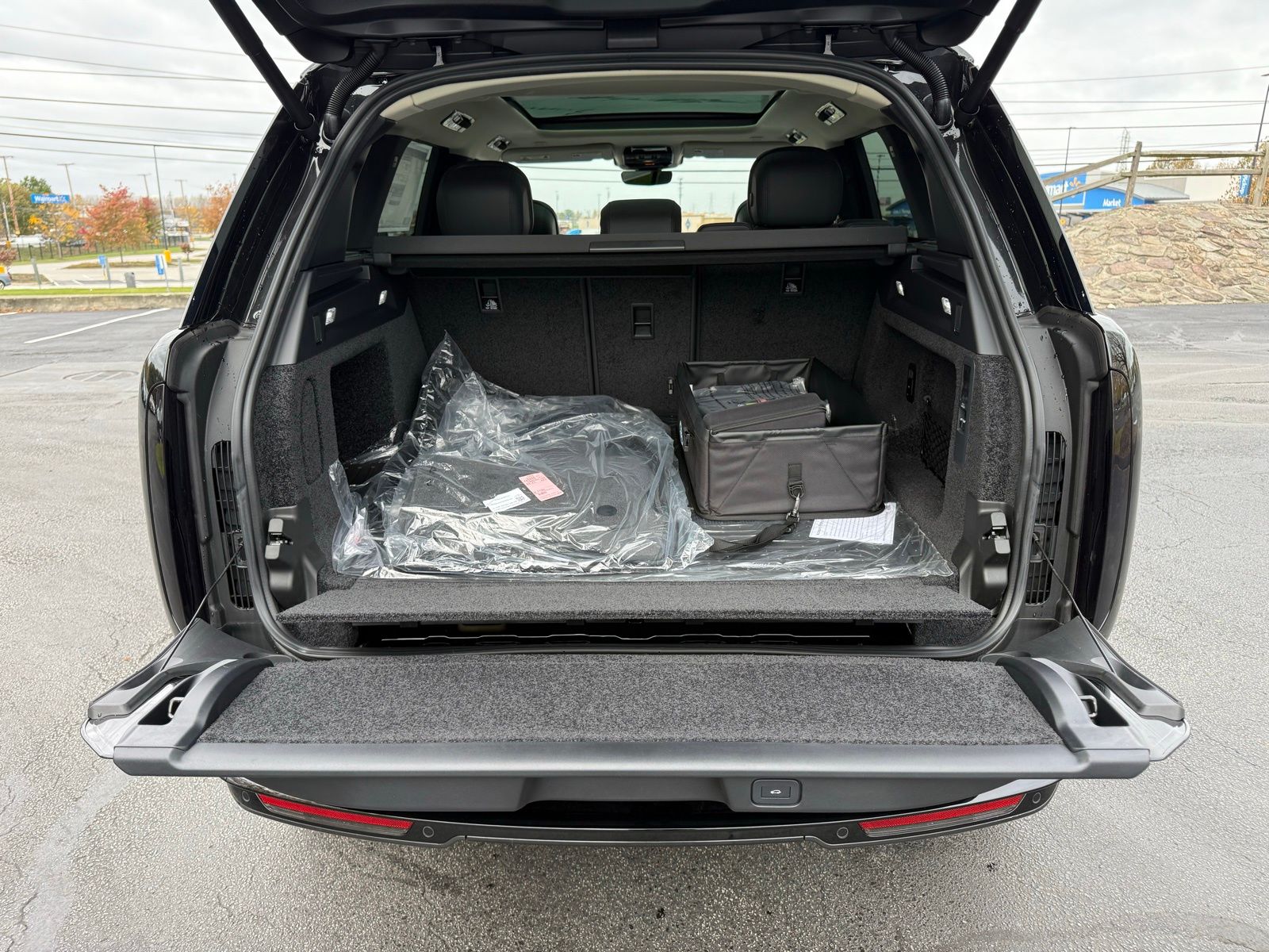 2025 Land Rover Range Rover SE - Photo 47
